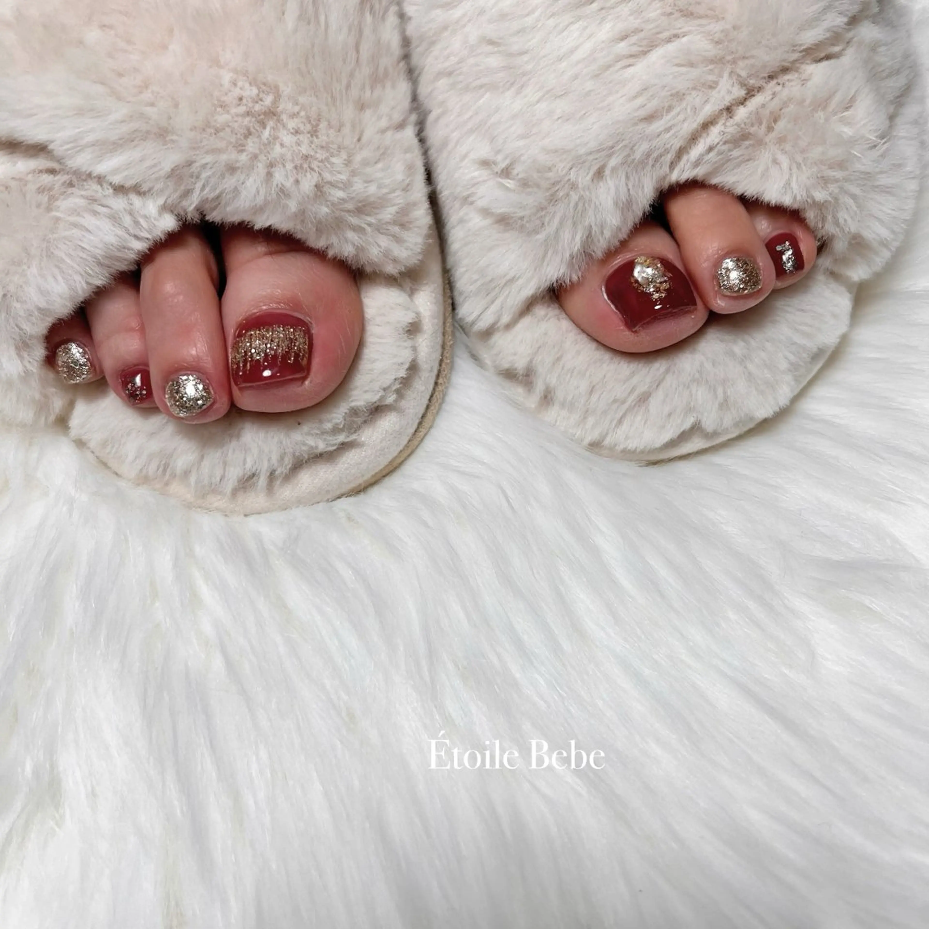 ネイル ブラウン マグネットネイル ニュアンスネイル オフィスネイル シンプルネイル フットネイル Étoile Bebeのエステ・リラクイメージ