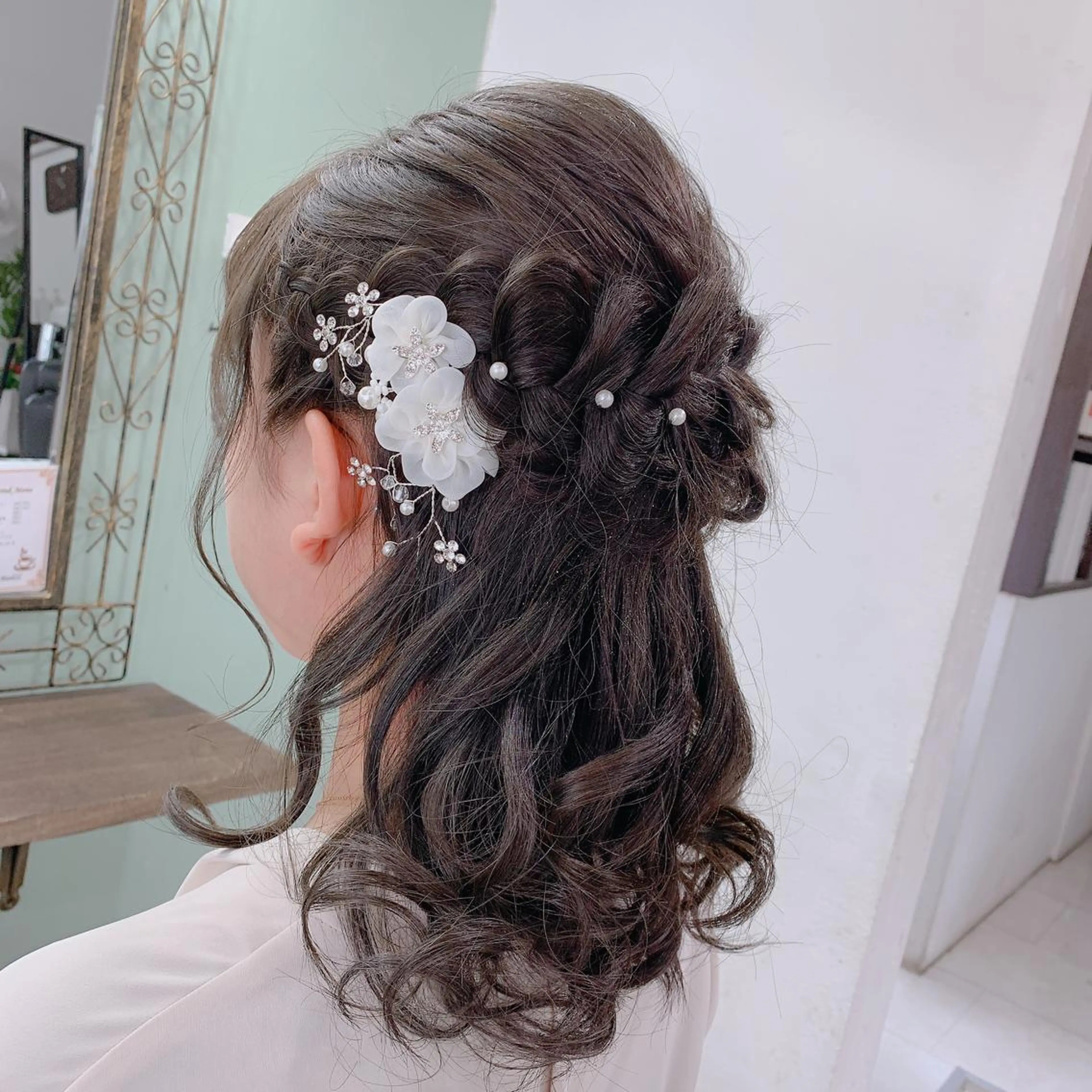 セミロング ヘアアレンジ R ri R takagiのヘアスタイル