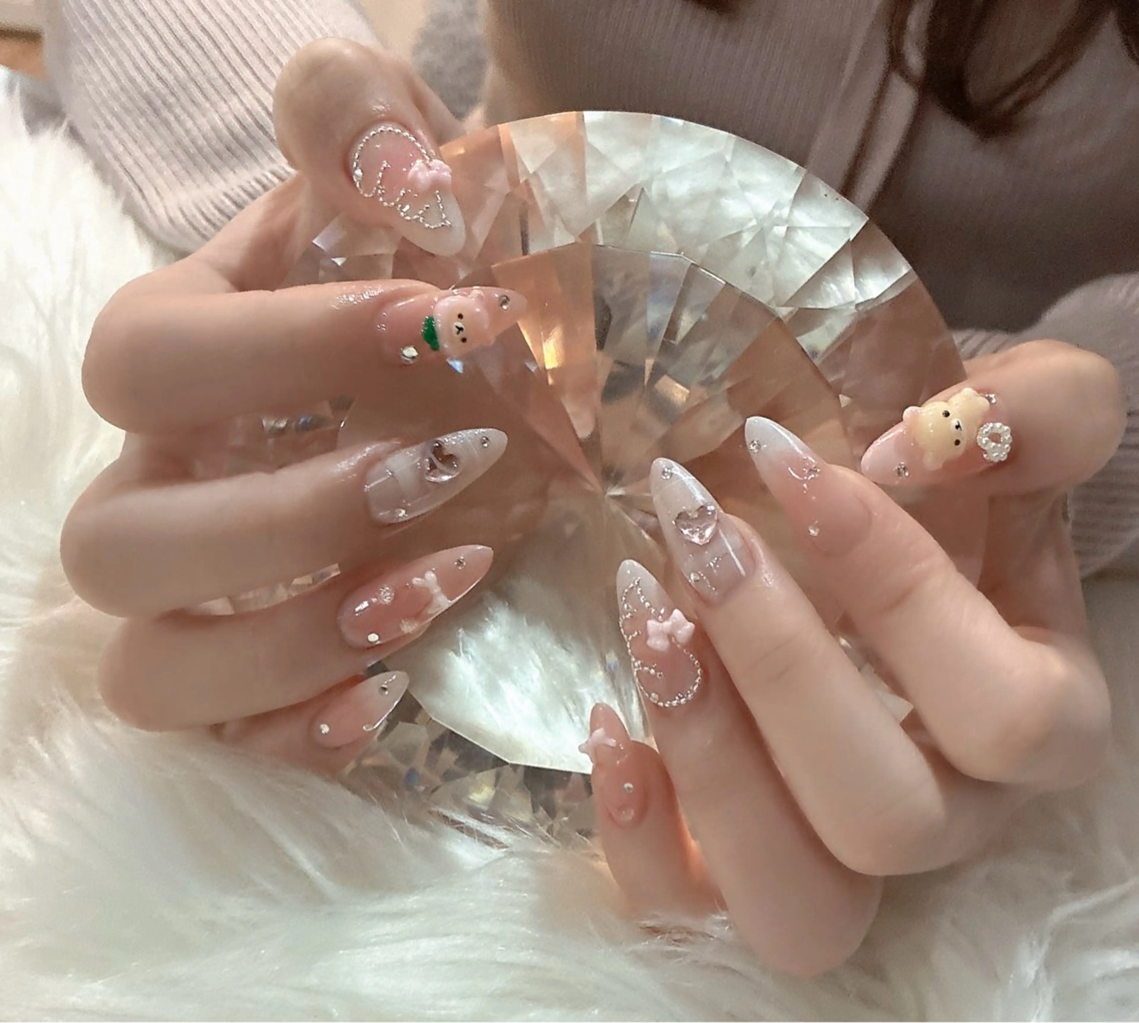 ネイル 持ち込み ハンドネイル LoaChaton kaeのネイルデザイン