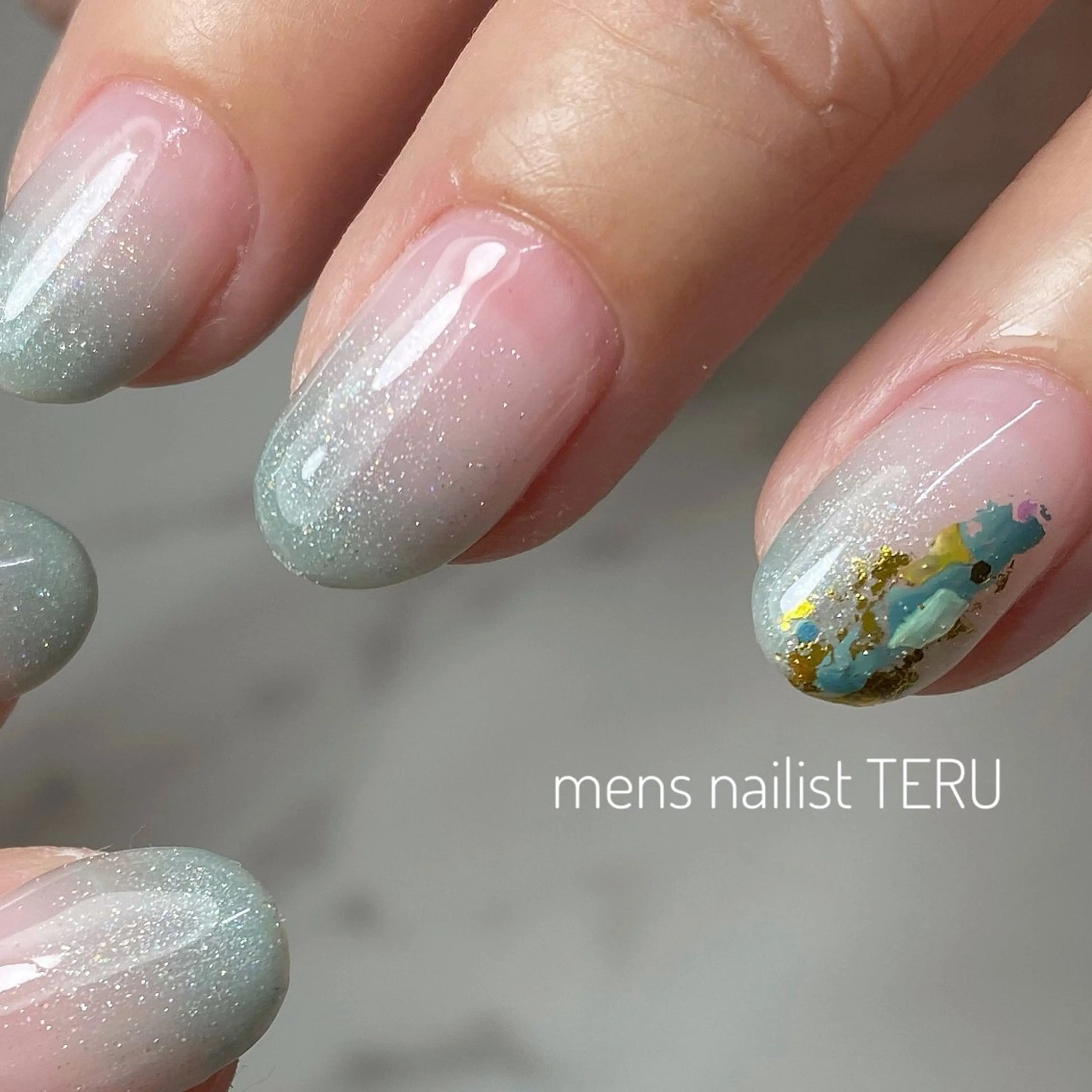 ネイル グリーン メンズネイル ニュアンスネイル ハンドネイル nail salon ETERNAL所属・nailsalon ETERNALのネイルデザイン