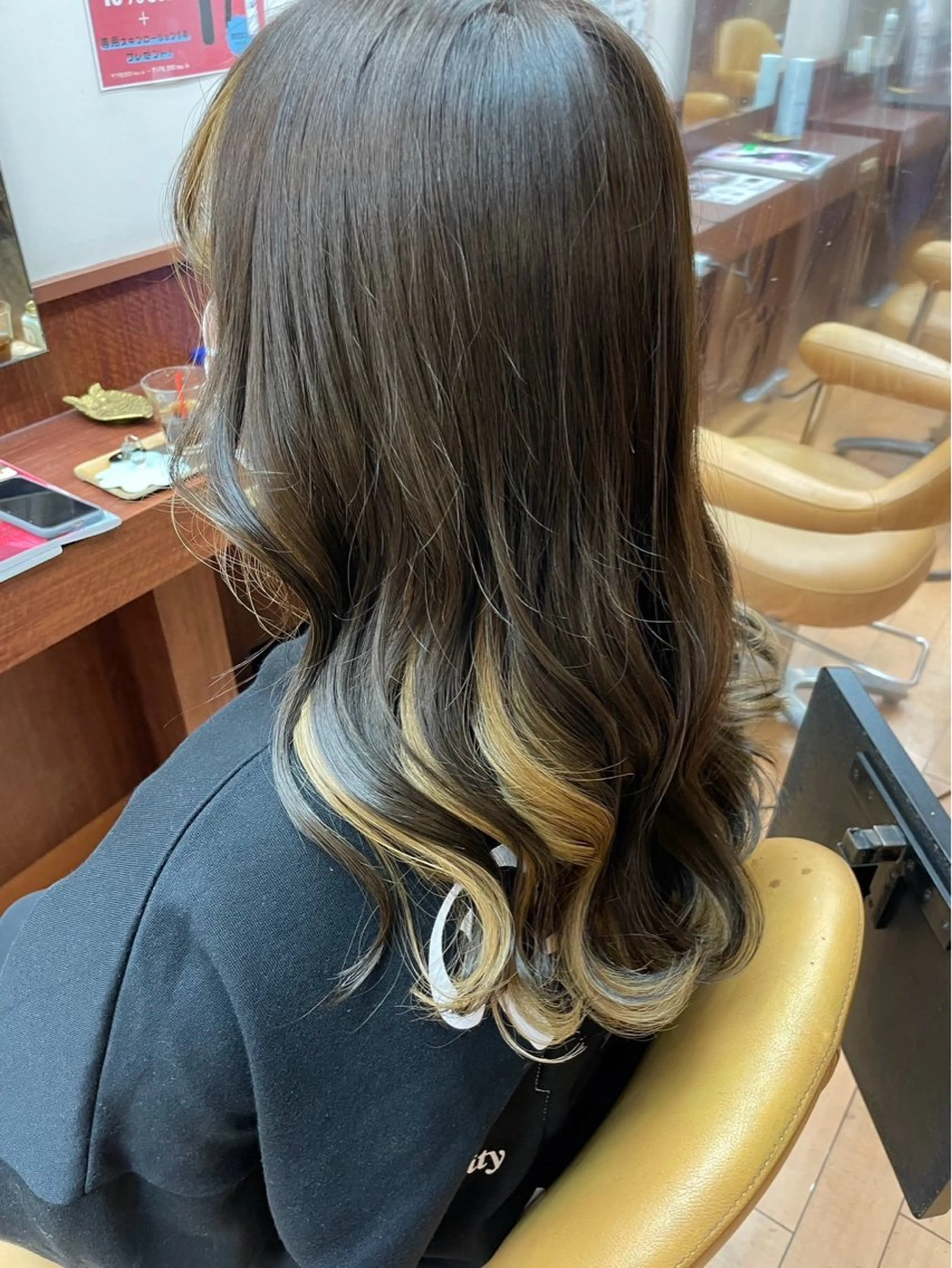 ロング カラー 🌈派手ハイトーン 🌈平山のヘアスタイル