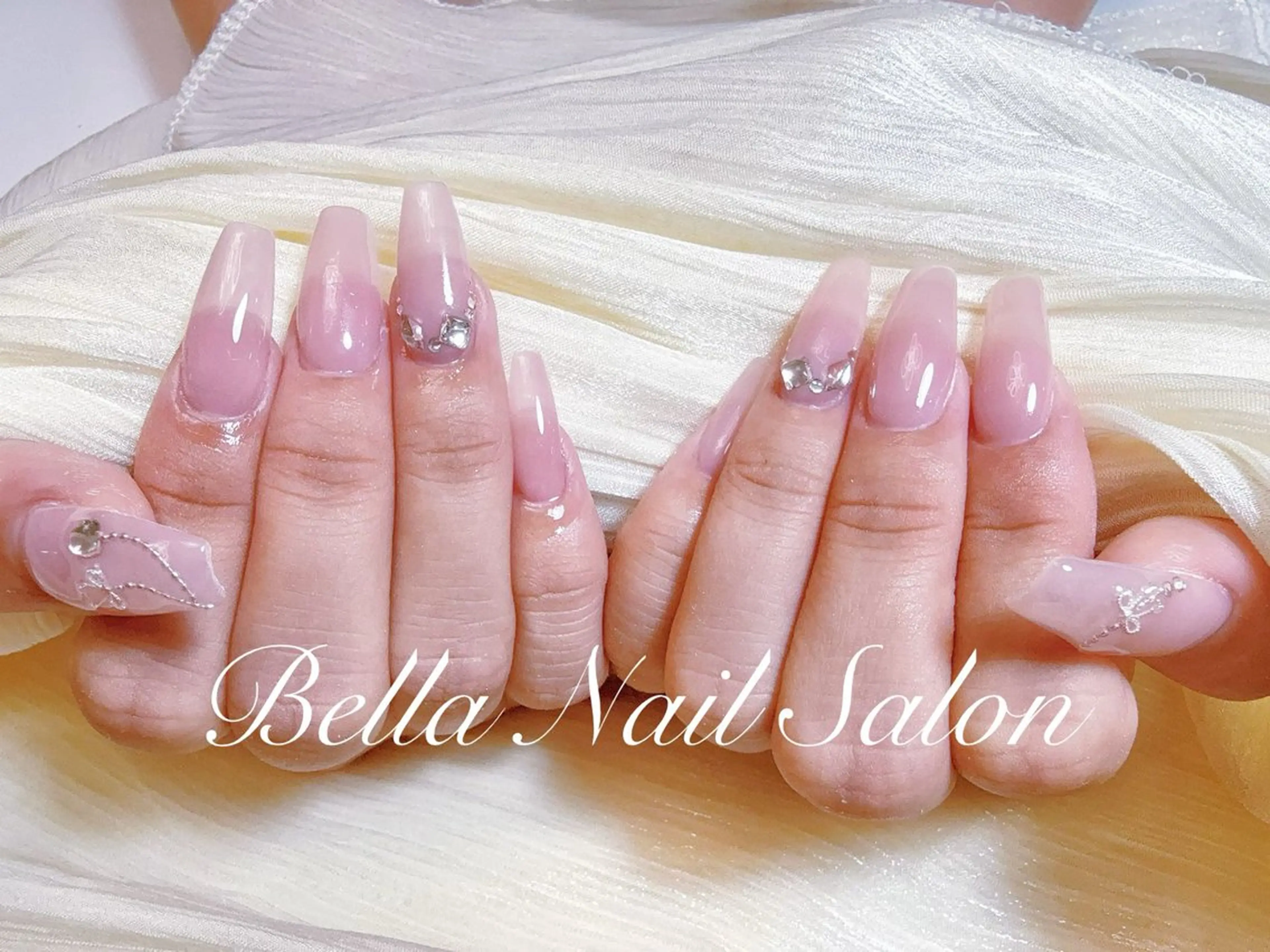 ネイル Bella Nail Salon 【パラジェル／フィルイン／長さ出し】所属・エリカ エリカのネイルデザイン