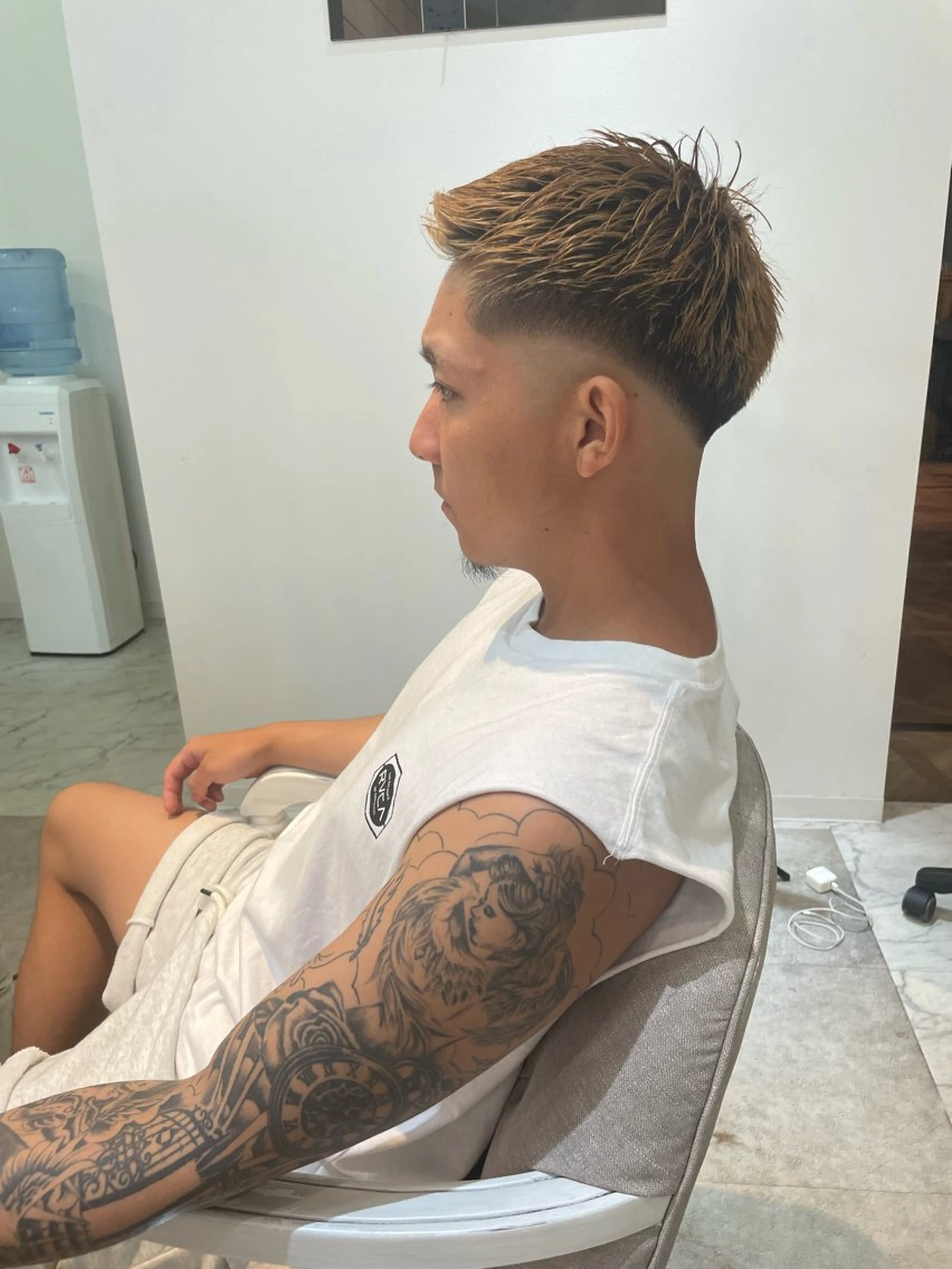 ショート 志賀 龍のヘアスタイル