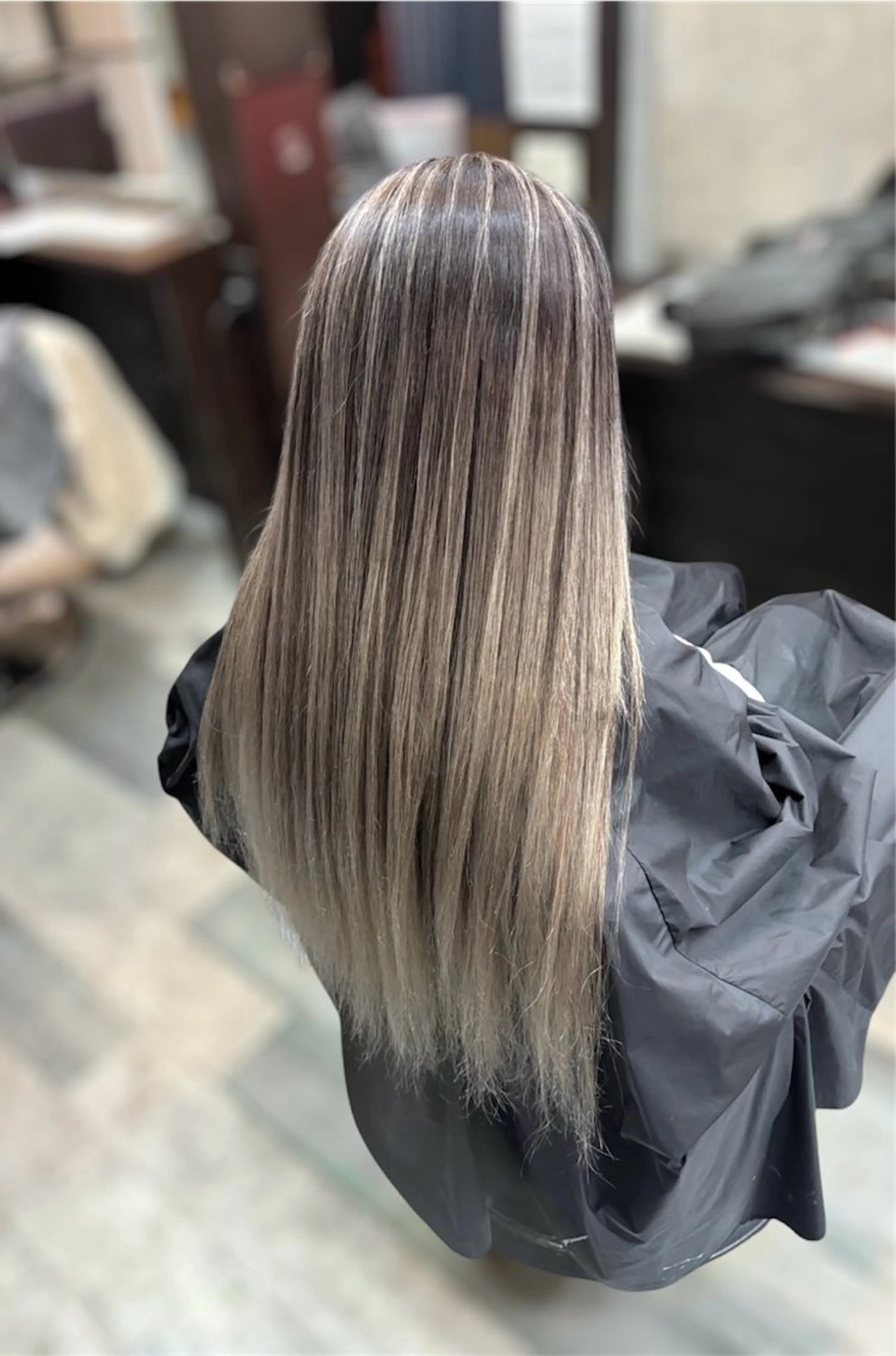 ロング ヘアカラー KIRA スズキ タクヤ／店長のヘアスタイル