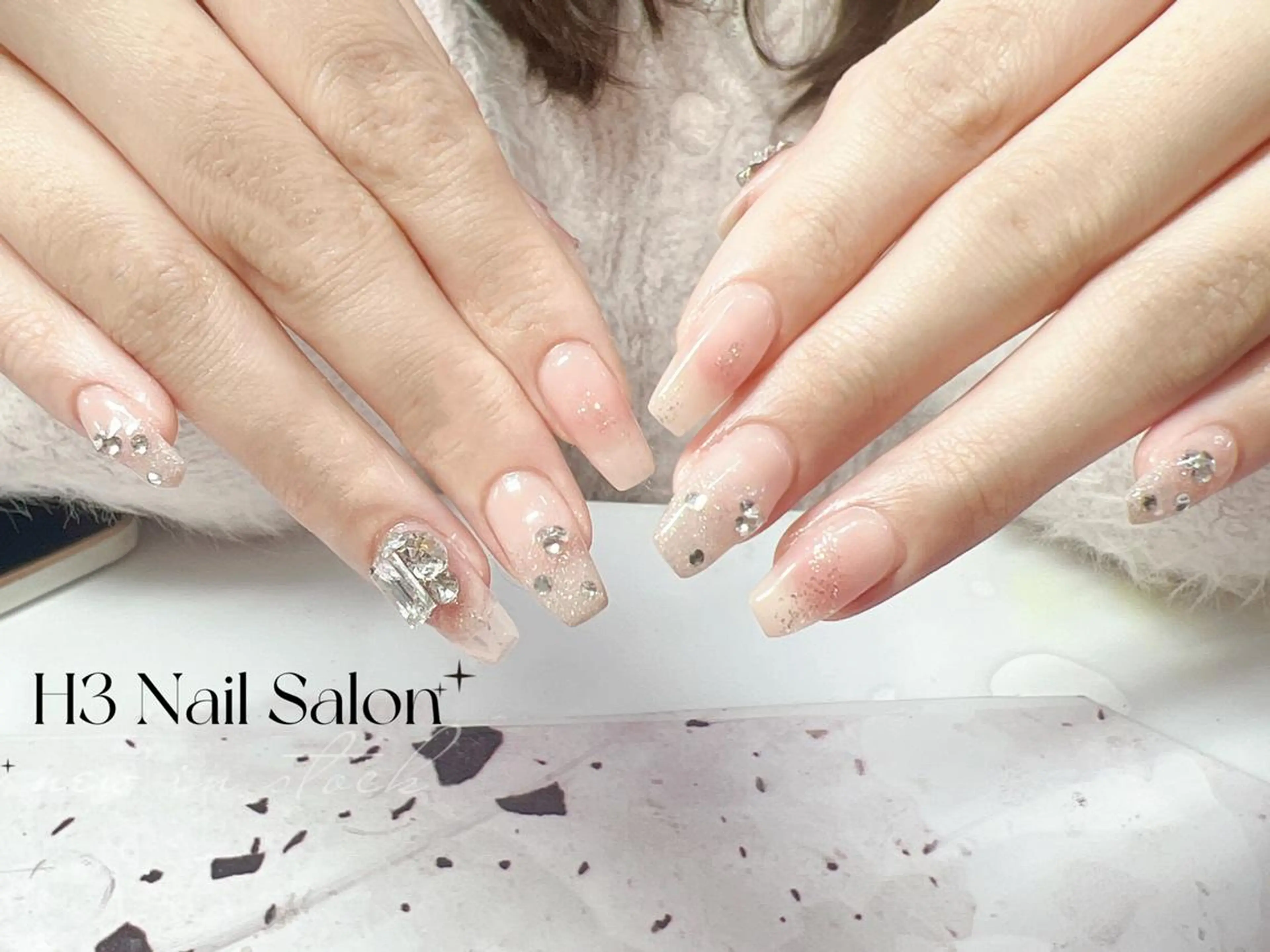 ロング H3 ネイル サロンのネイルデザイン