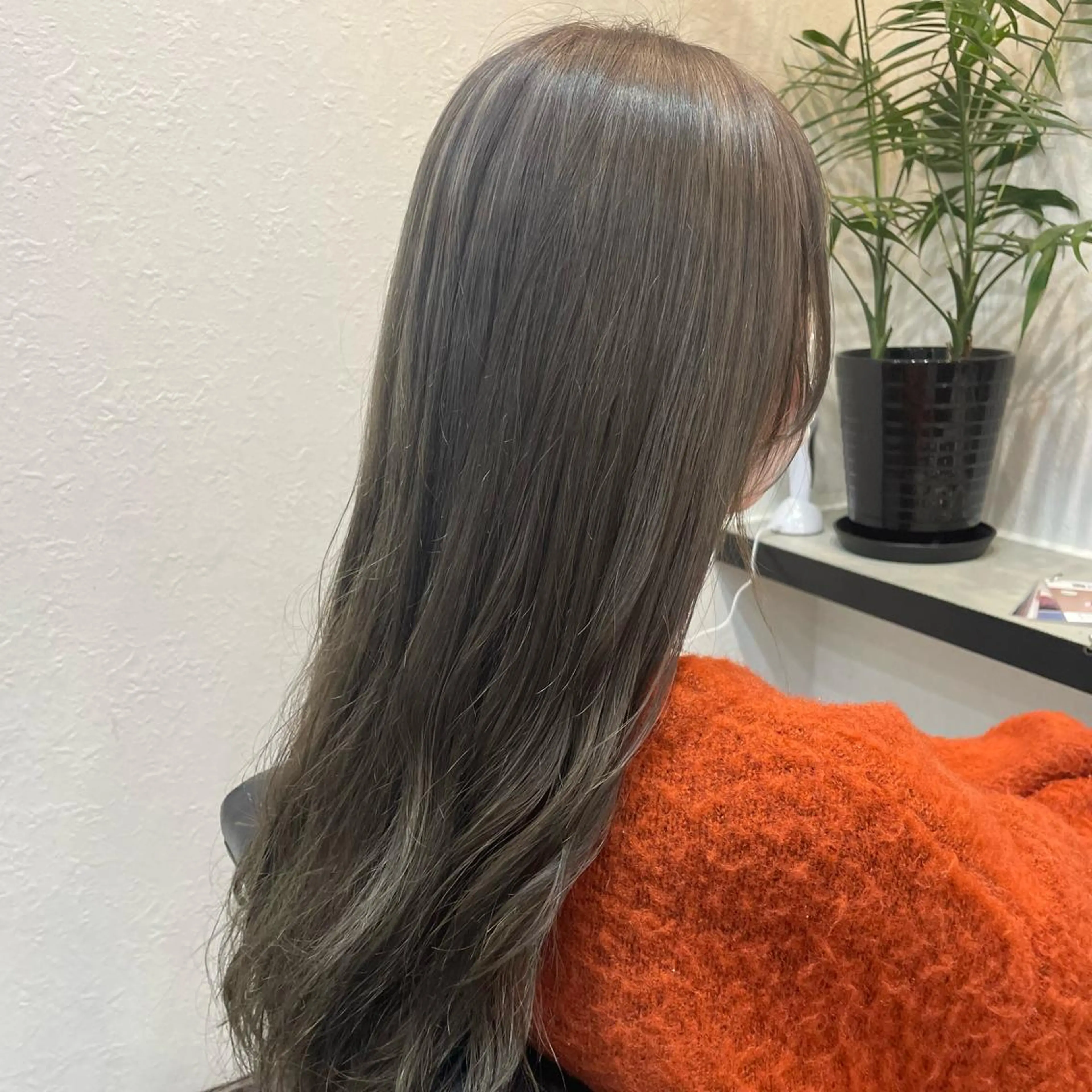 ロング 🫧艶髪/ブリーチ 🐳honami🫧のヘアスタイル