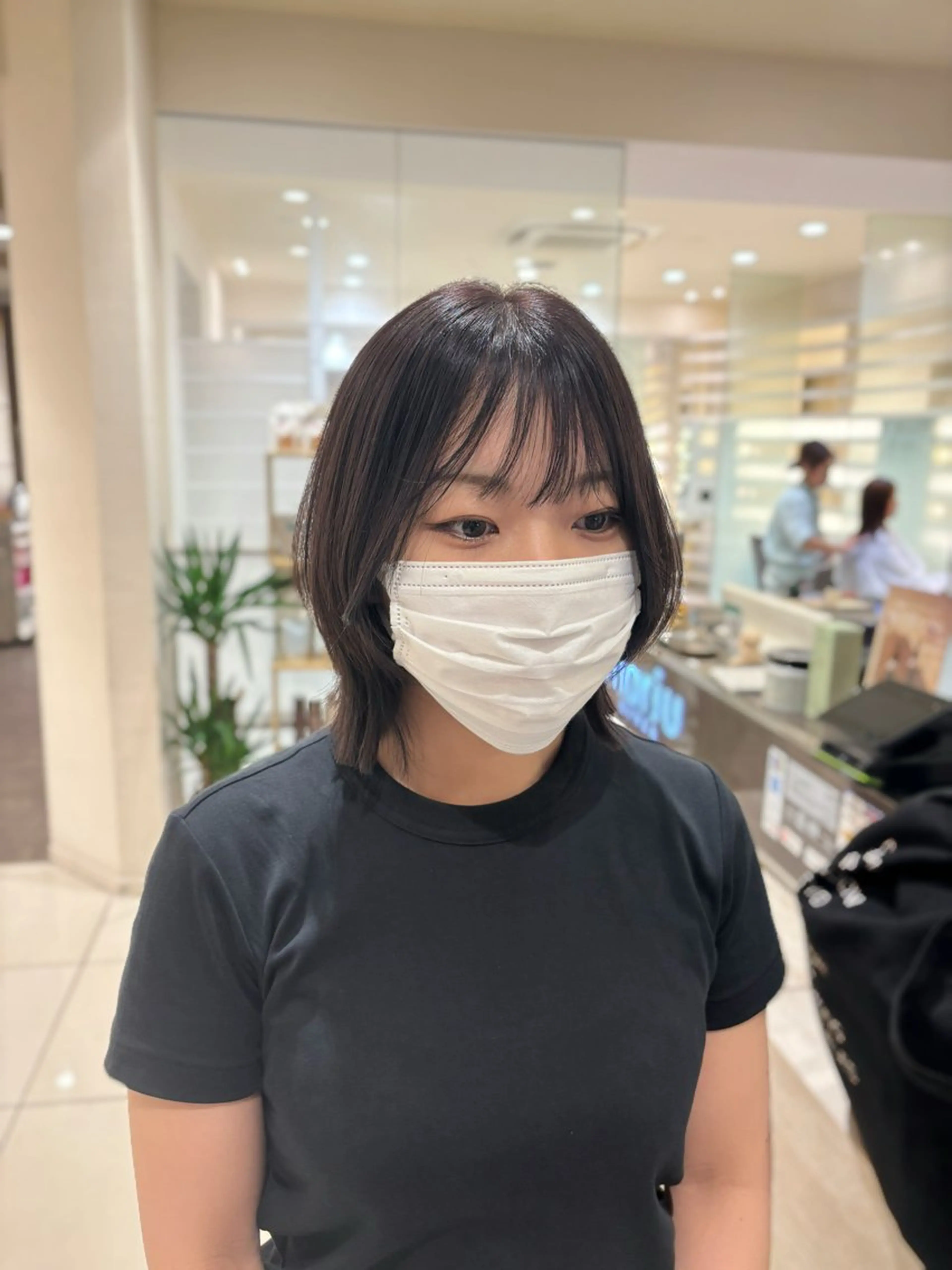 ショート ボブレイヤー ラベンダーブラウン ボブ レイヤーカット カット ヘアカラー トリートメント 韓国レイヤー🪽 耳ツボジュエリーのヘアスタイル