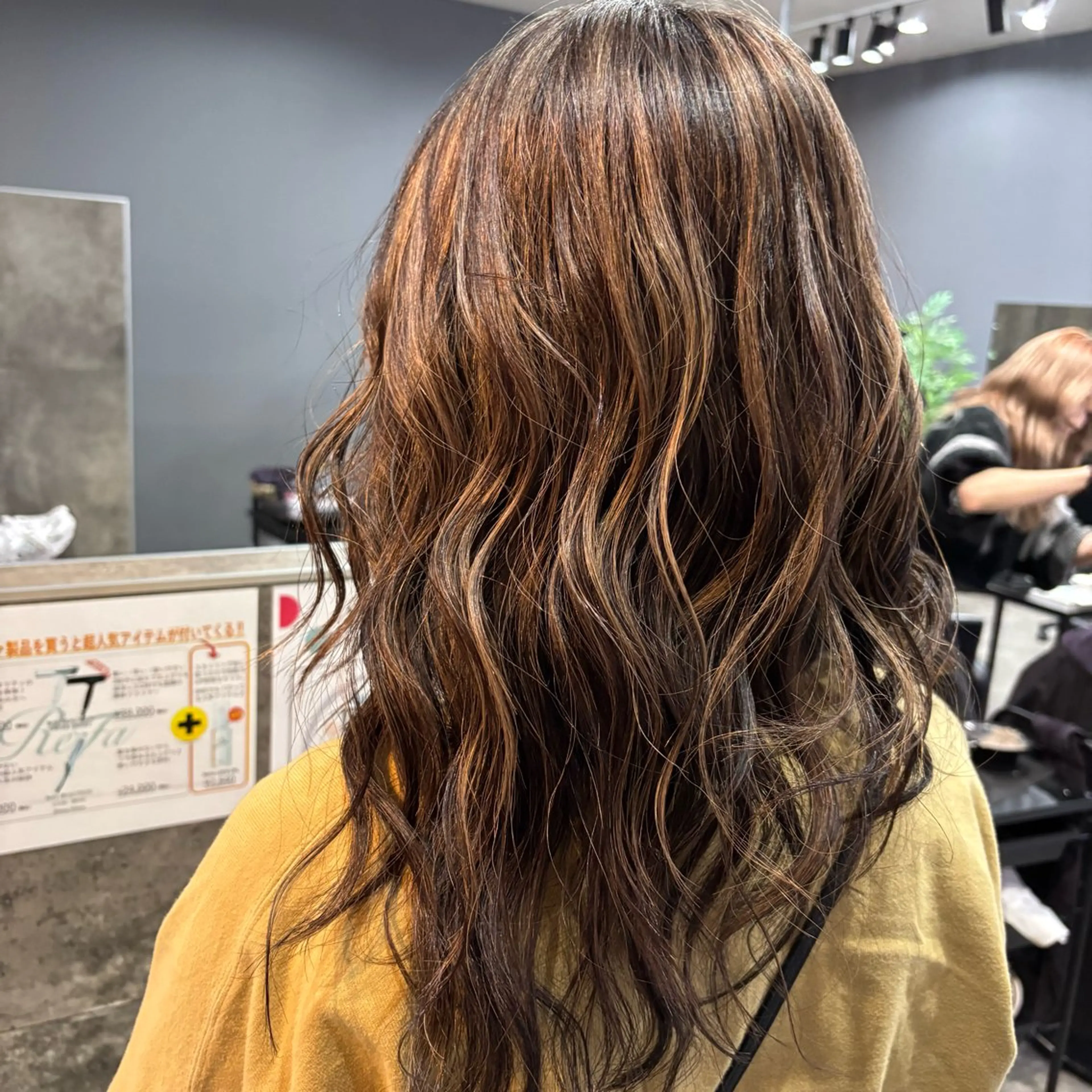 セミロング カット ヘアカラー 🌙GLITTER 🌙菱沼孝将🌙のヘアスタイル