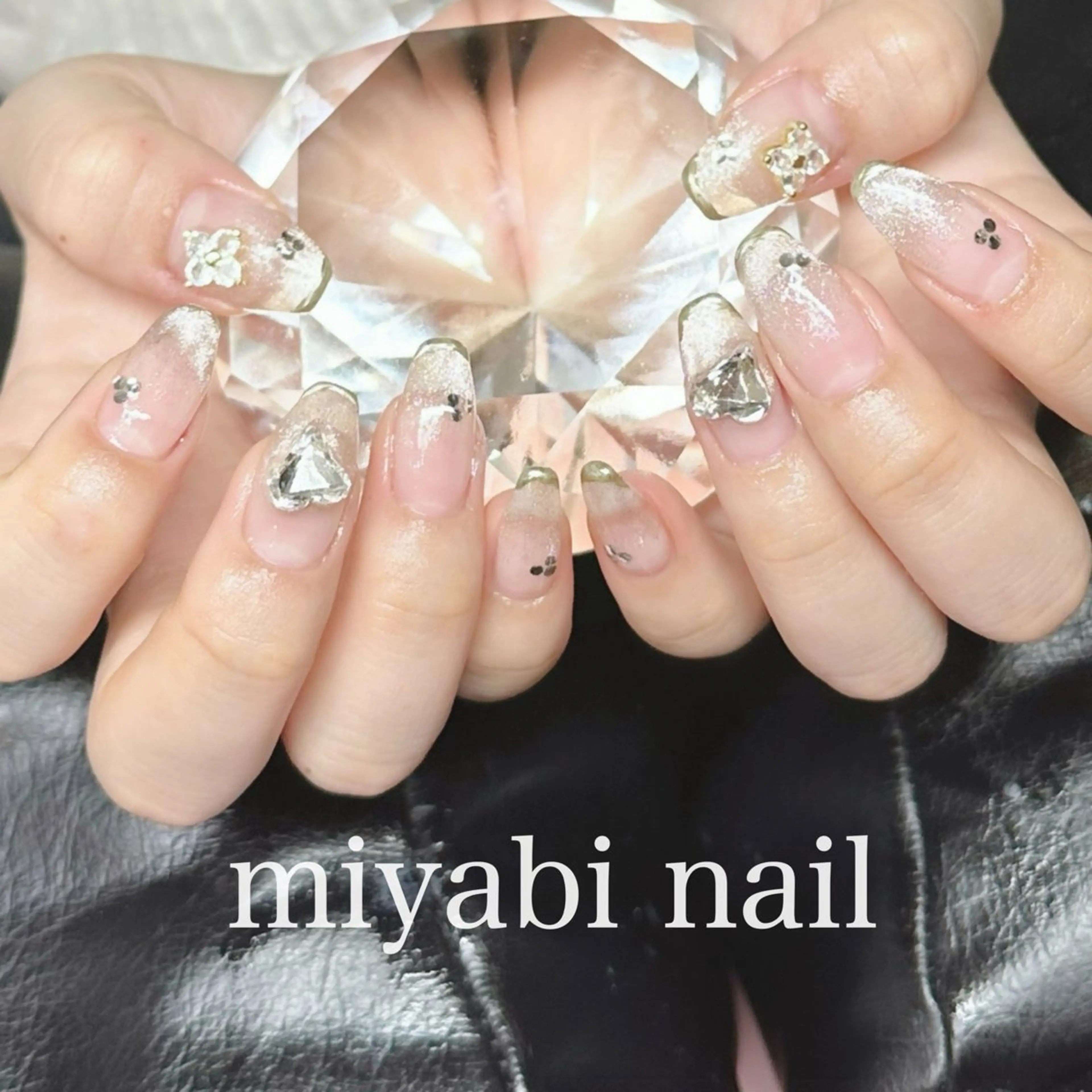 ネイル ブラウン 成人式 フレンチネイル ジェルネイル ゴールド ハンドネイル miyabi nail 桂川駅近くのネイルデザイン