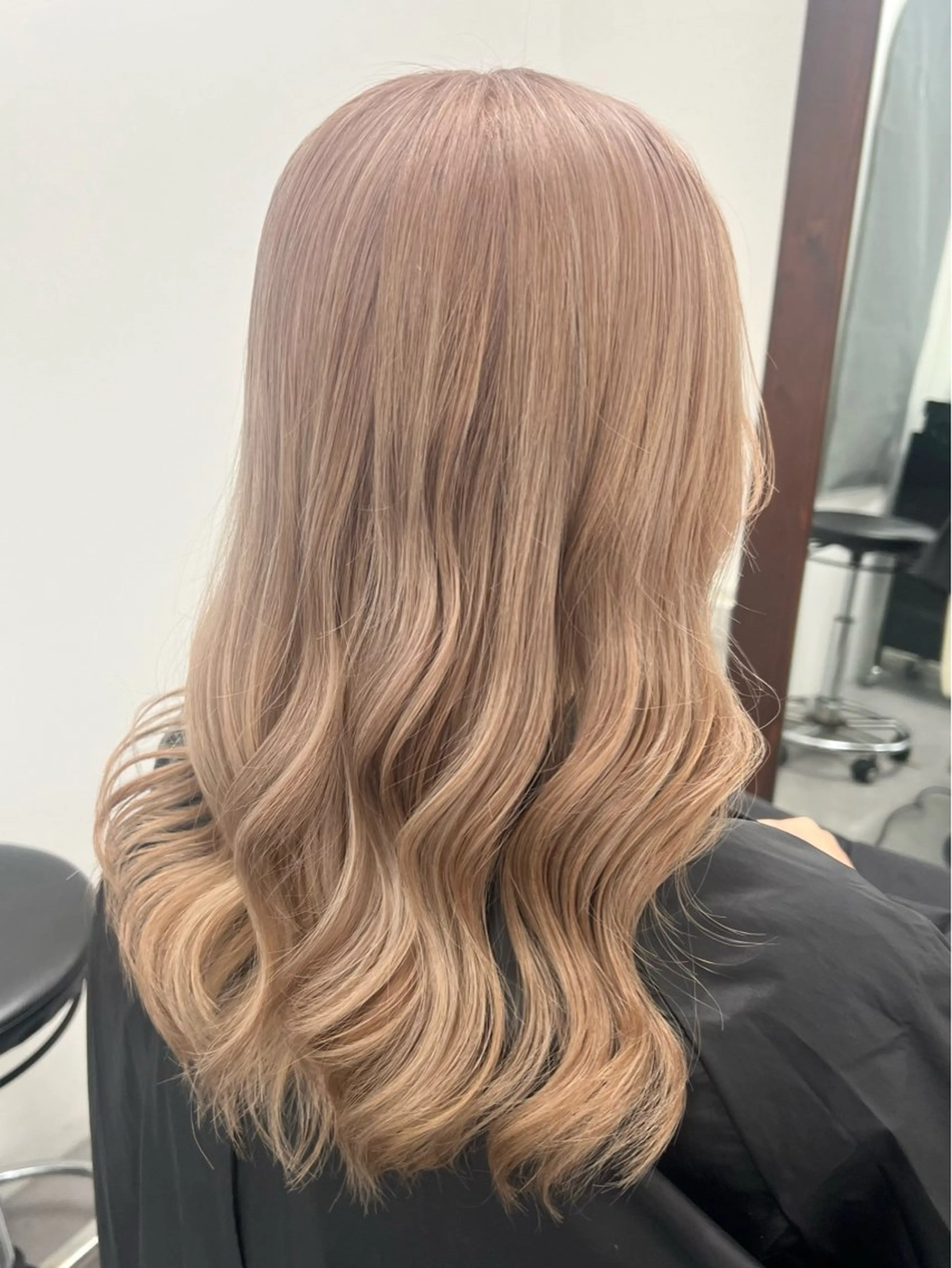 セミロング 難波/ハイトーン 🦋AOI🦋のヘアスタイル