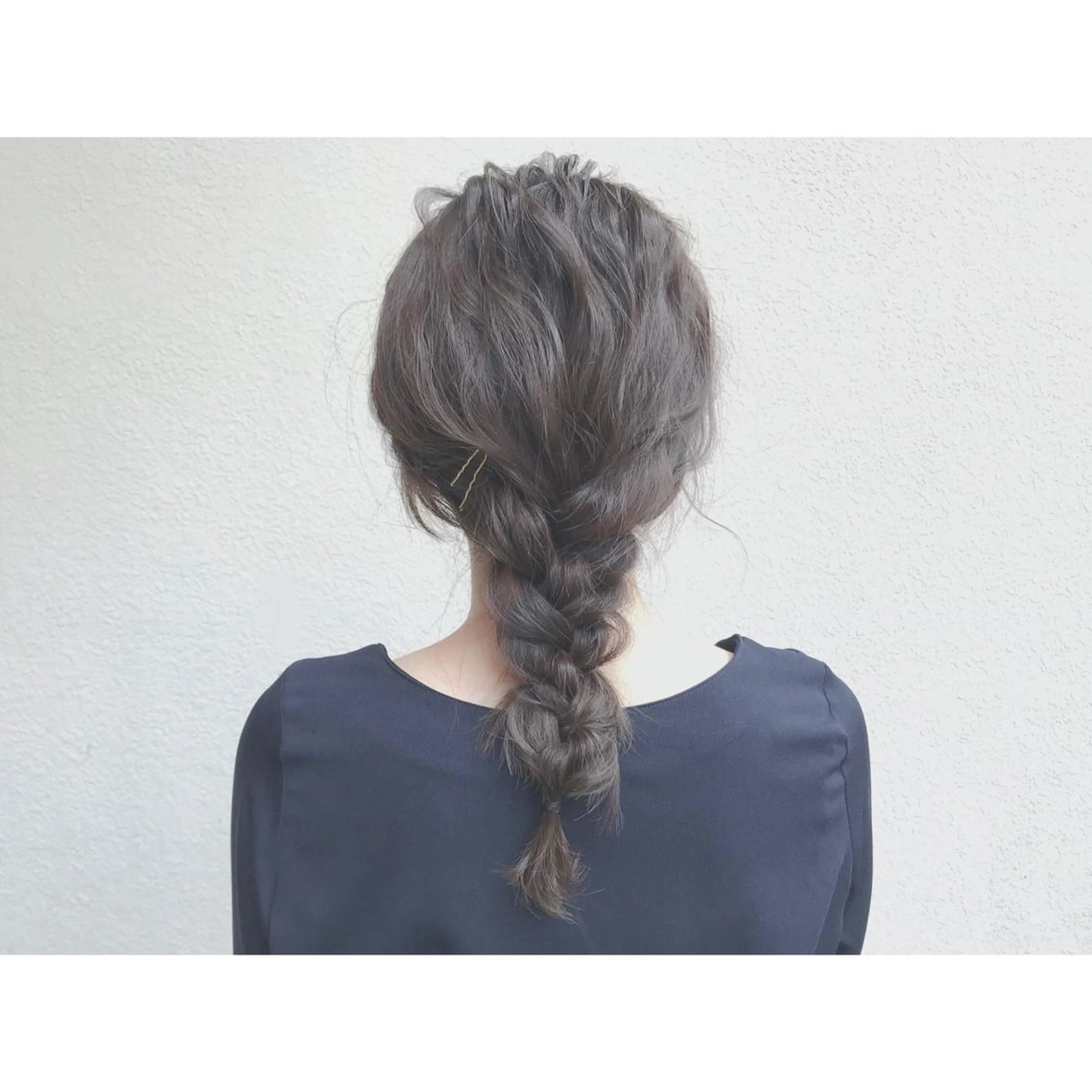 セミロング カラー ヘアアレンジ アッシュ アッシュブラウン ブラウンカラー なかにし まゆみのヘアスタイル