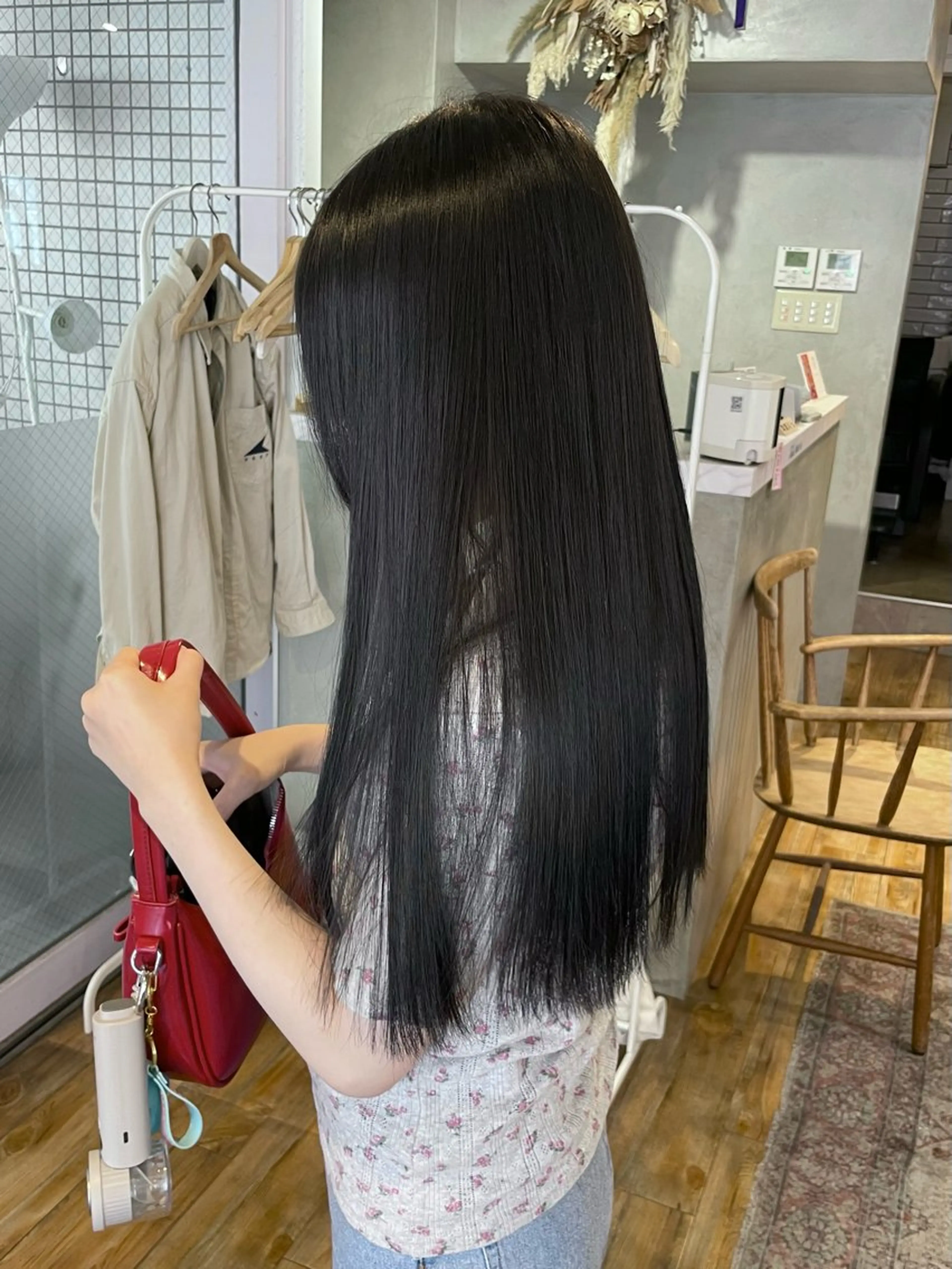 ロング カラー ヘアカラー トリートメント akane .のヘアスタイル