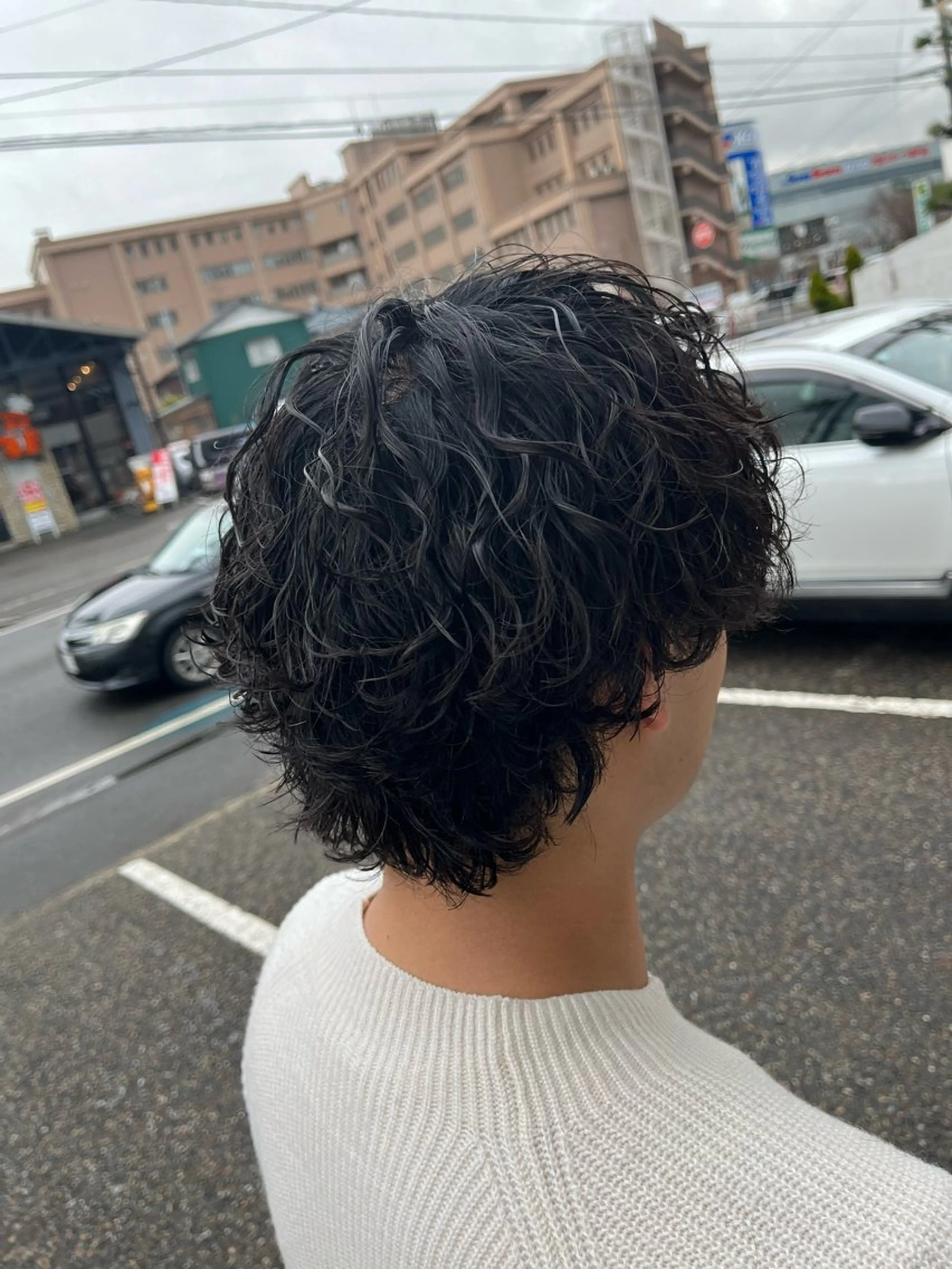 ミディアム パーマ メンズ 波巻きパーマ メンズウルフカット ウルフカット パーマが得意な【最高 悠斗】のヘアスタイル