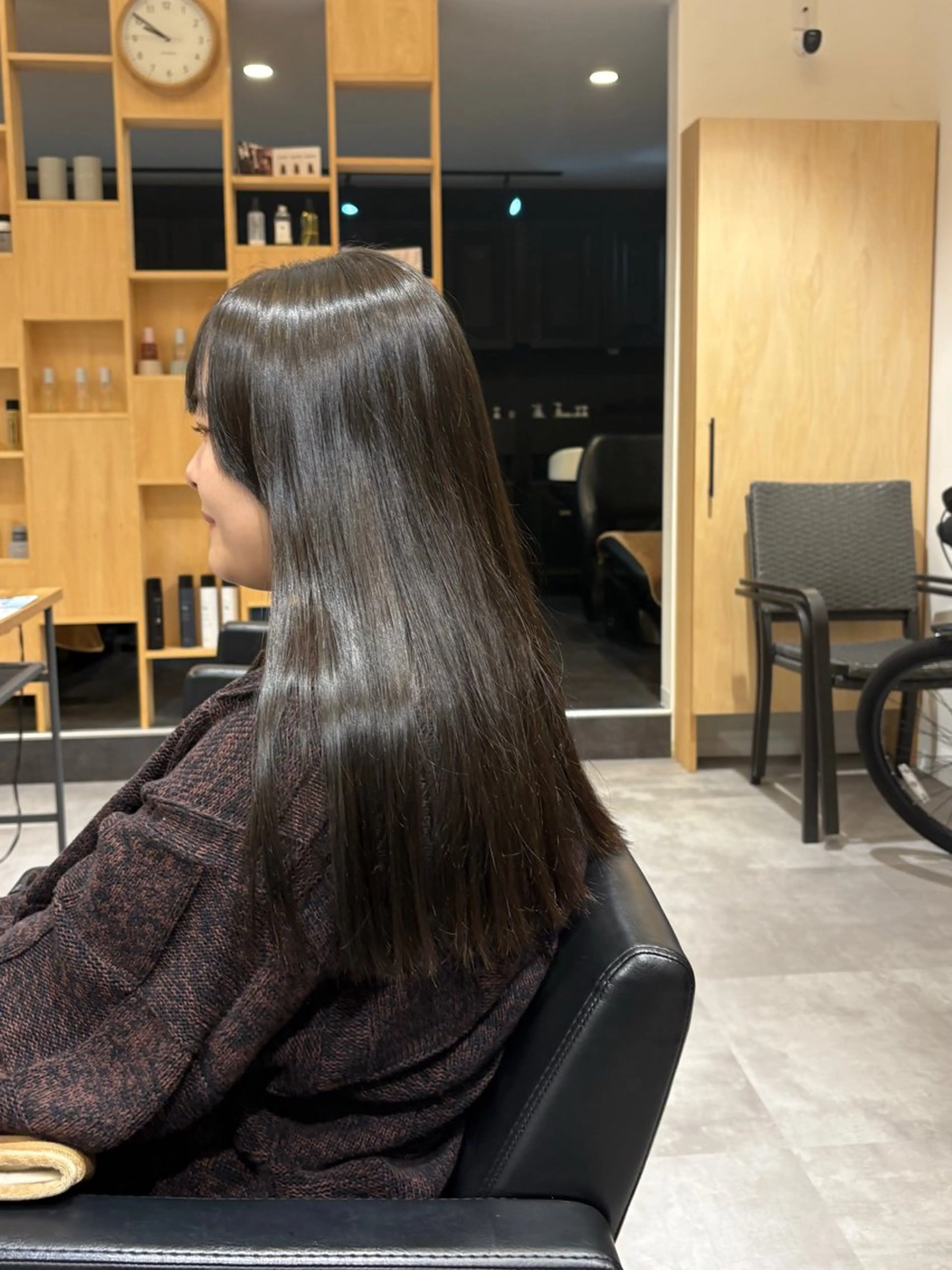 ロング 滑川 吏音のヘアスタイル