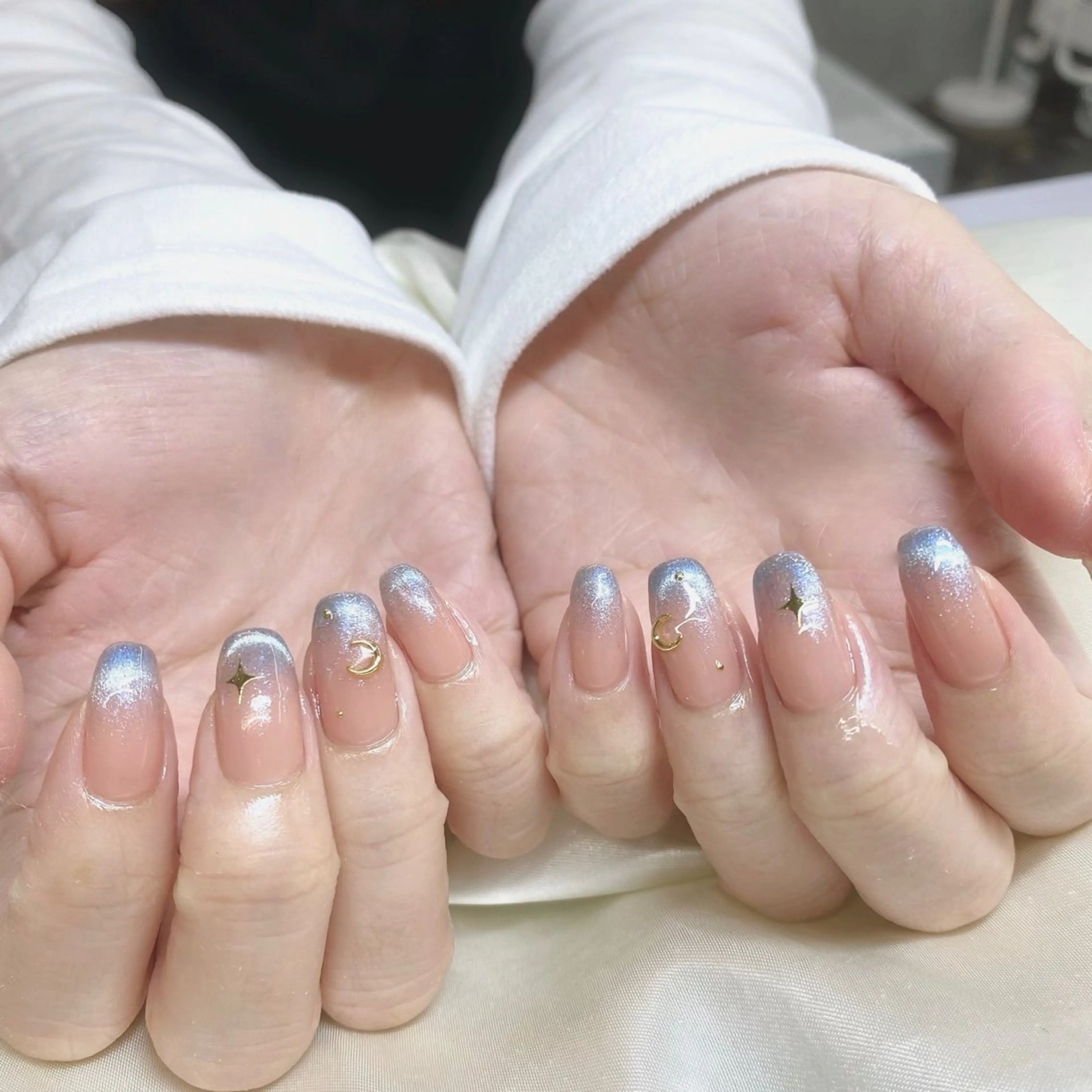 ネイル 【LILY】 ainaのネイルデザイン