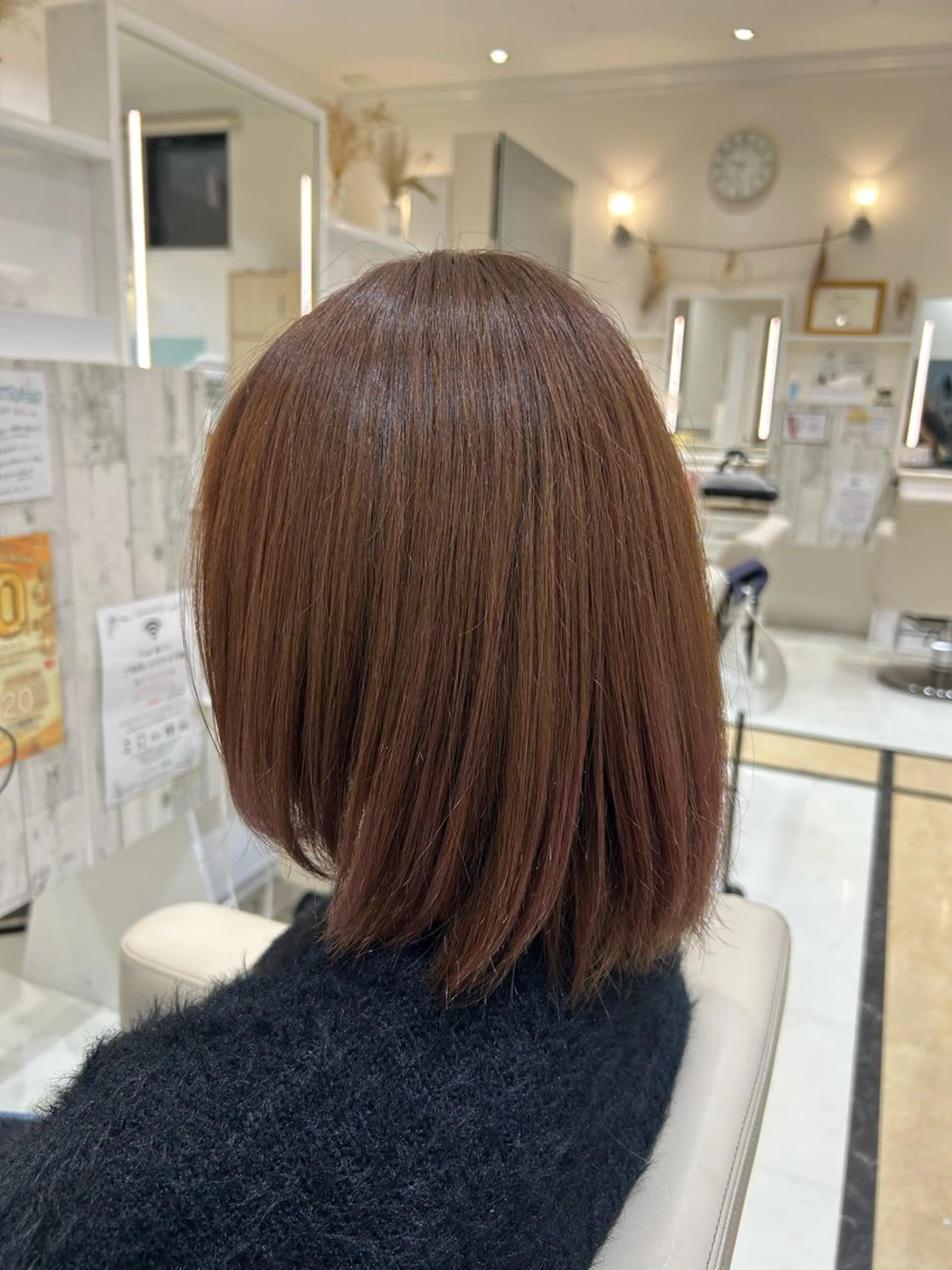 ミディアム カラー ブラウンカラー ピンクカラー ピンクブラウン 顔周りカット レイヤーカット ORANGEPOP 南船橋店所属・富 菜那里のヘアスタイル