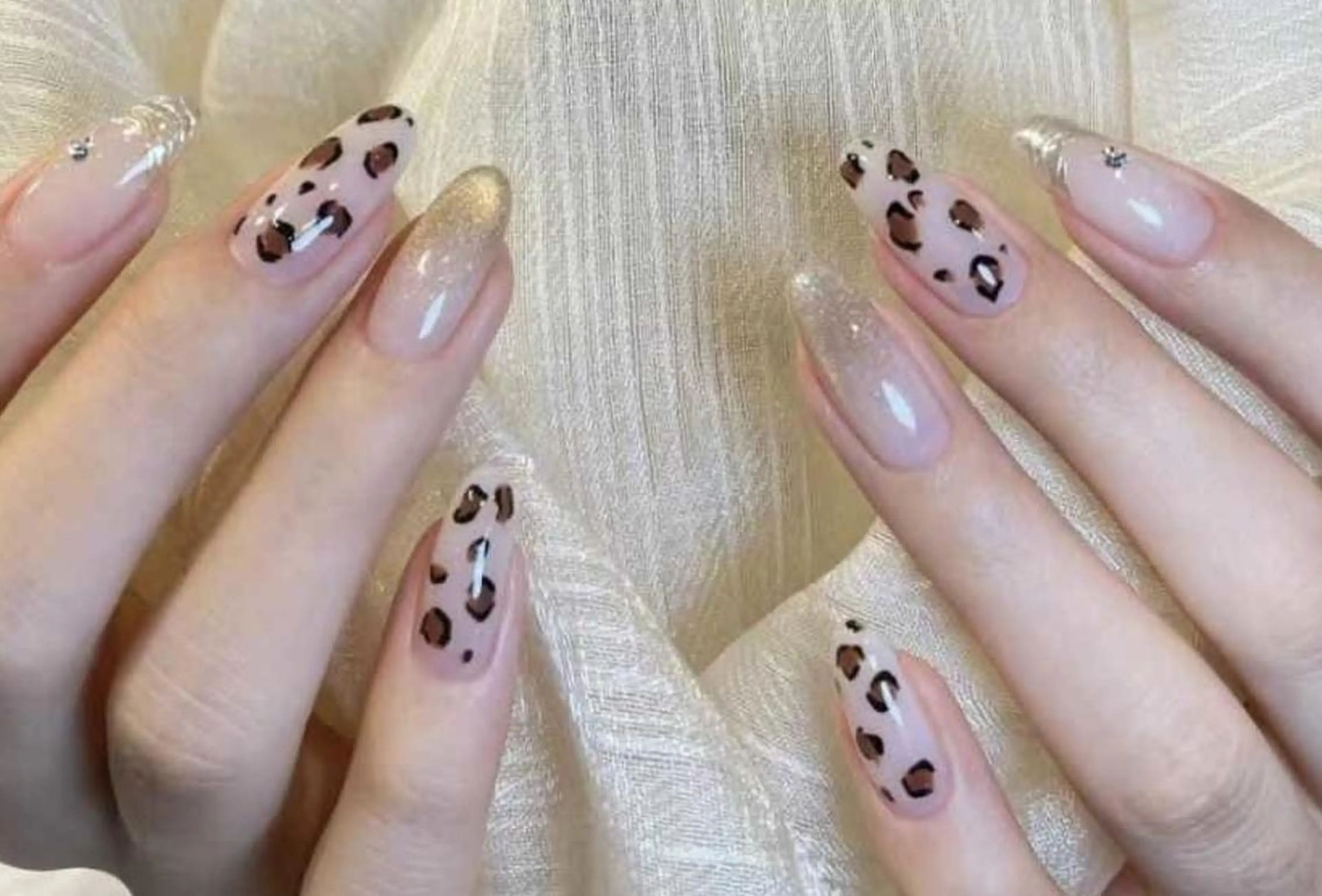 ネイル VIVIAN リサのネイルデザイン