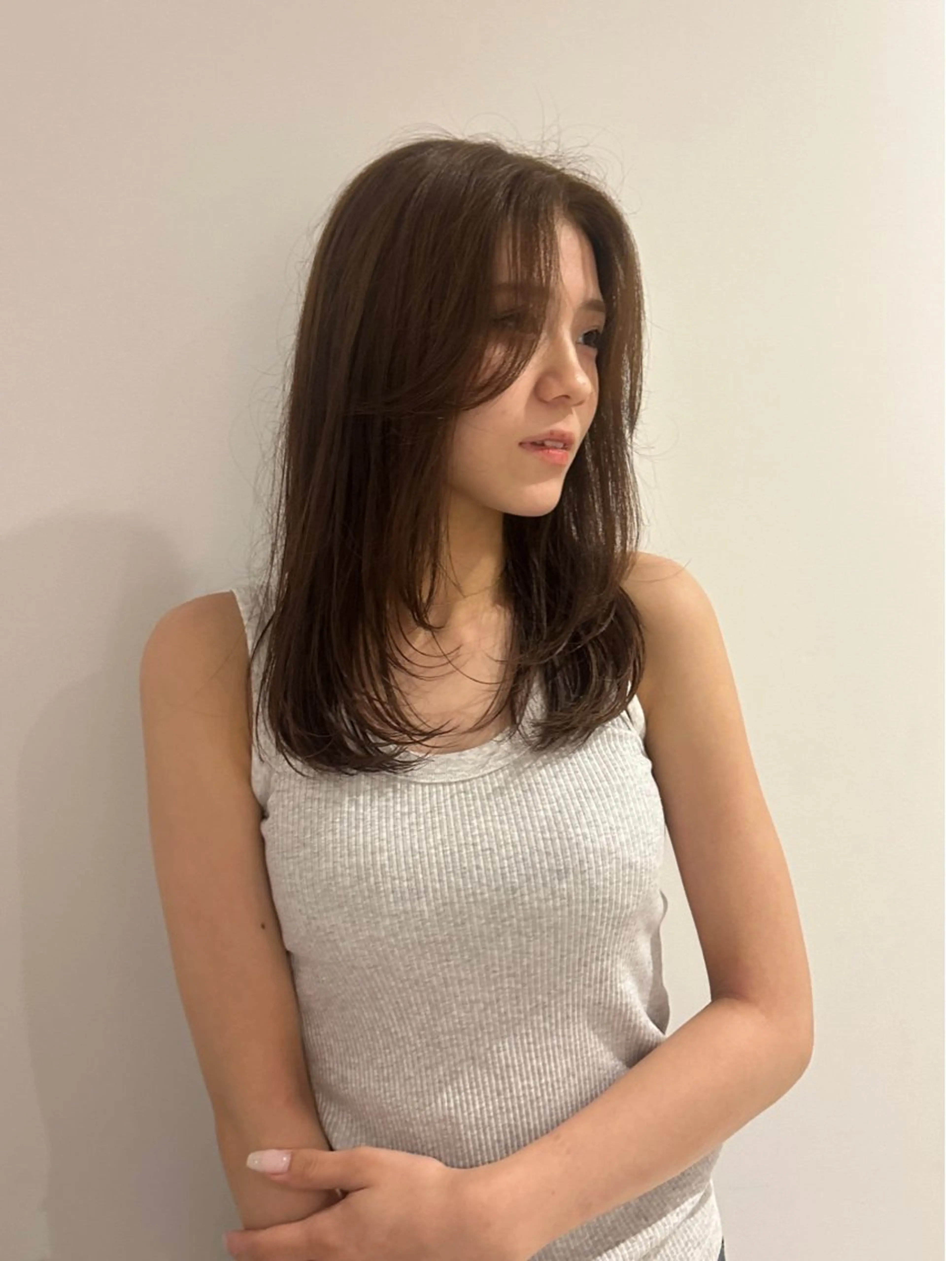 セミロング カラー カット ヘアカラー 井上 星良のヘアスタイル