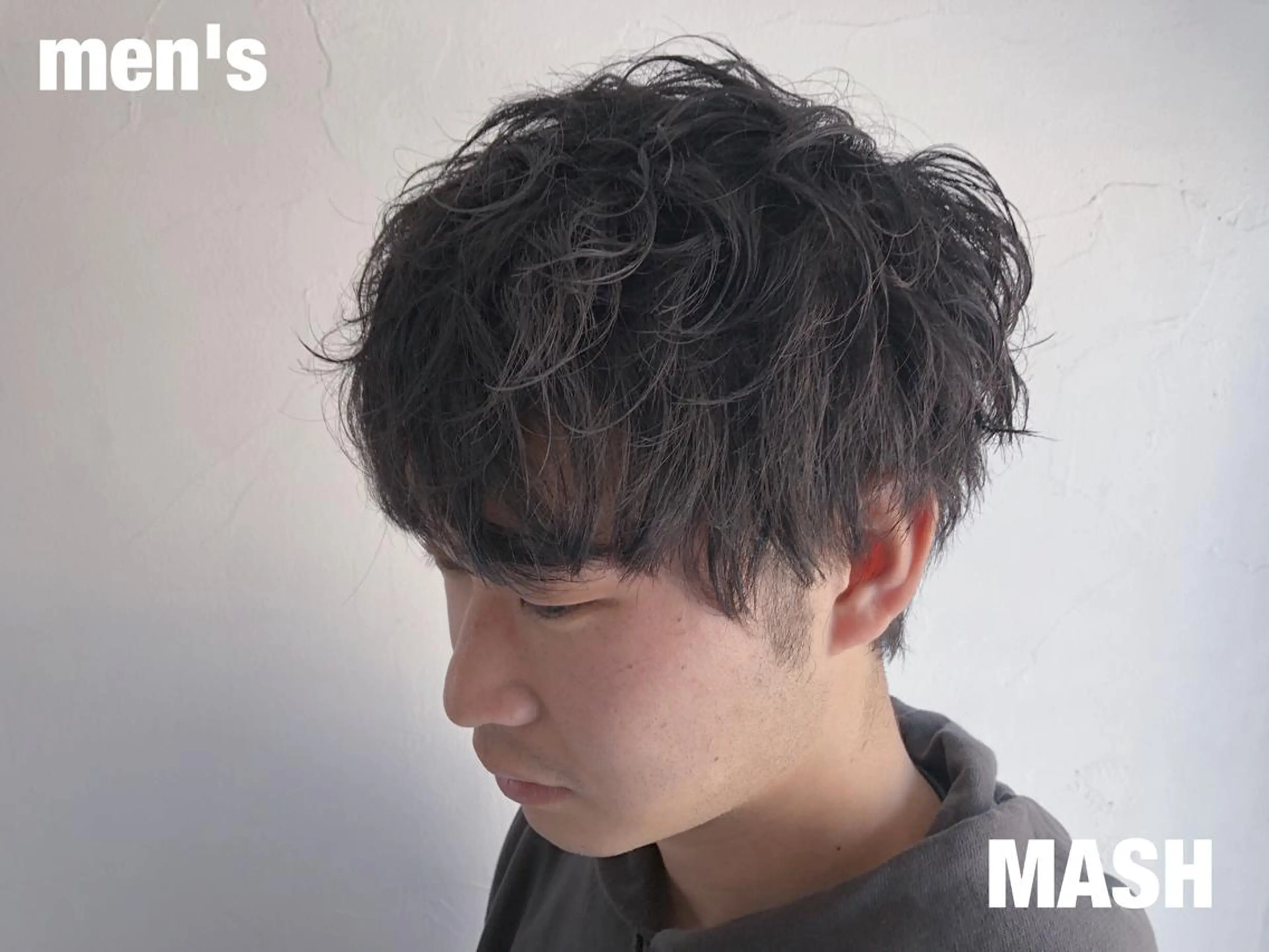 ミディアム ミディアムパーマ くせ毛 関 京磨のヘアスタイル