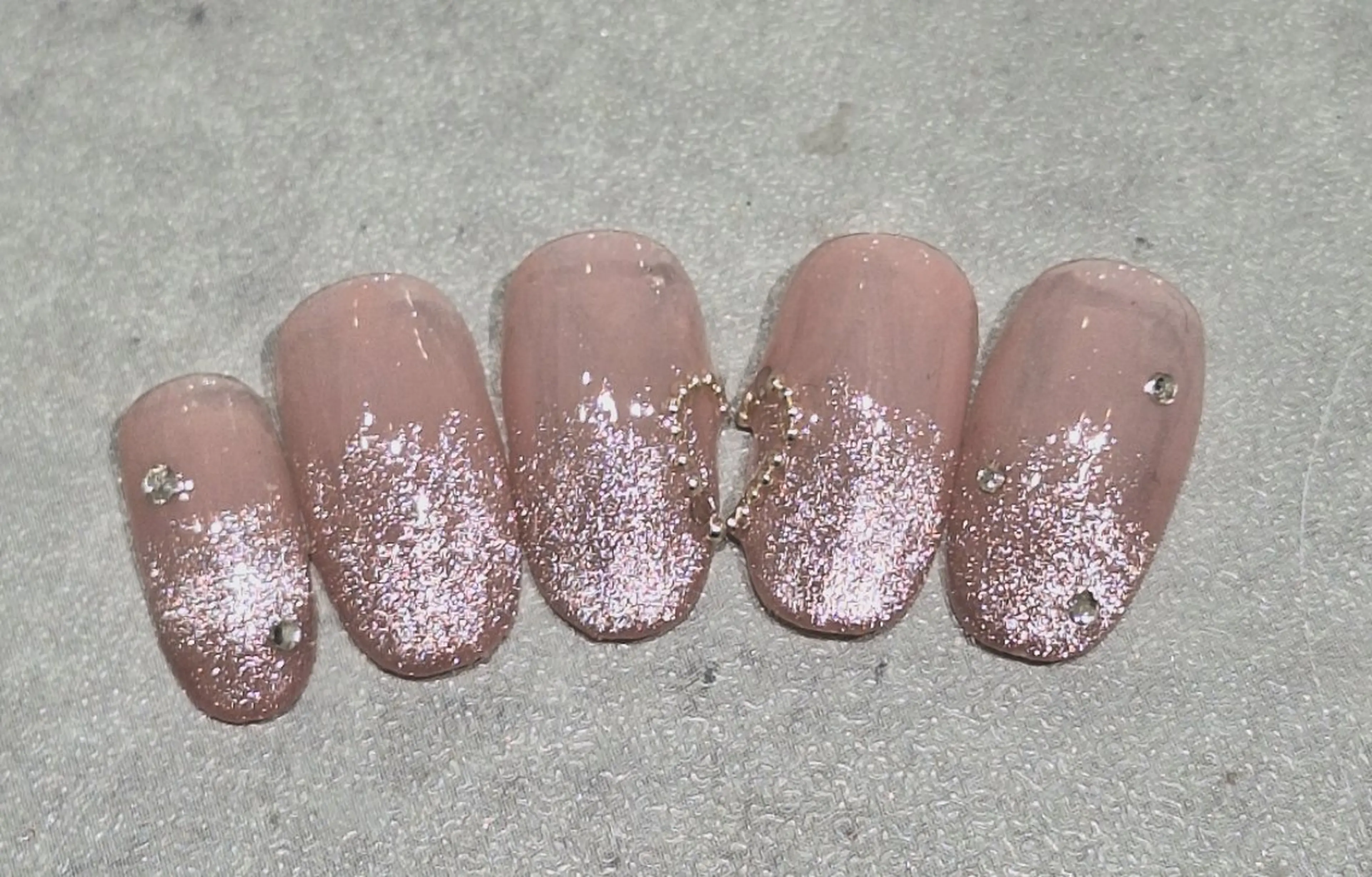 ネイル マグネットネイル ピンク ハンドネイル BETTISH AIRIのネイルデザイン