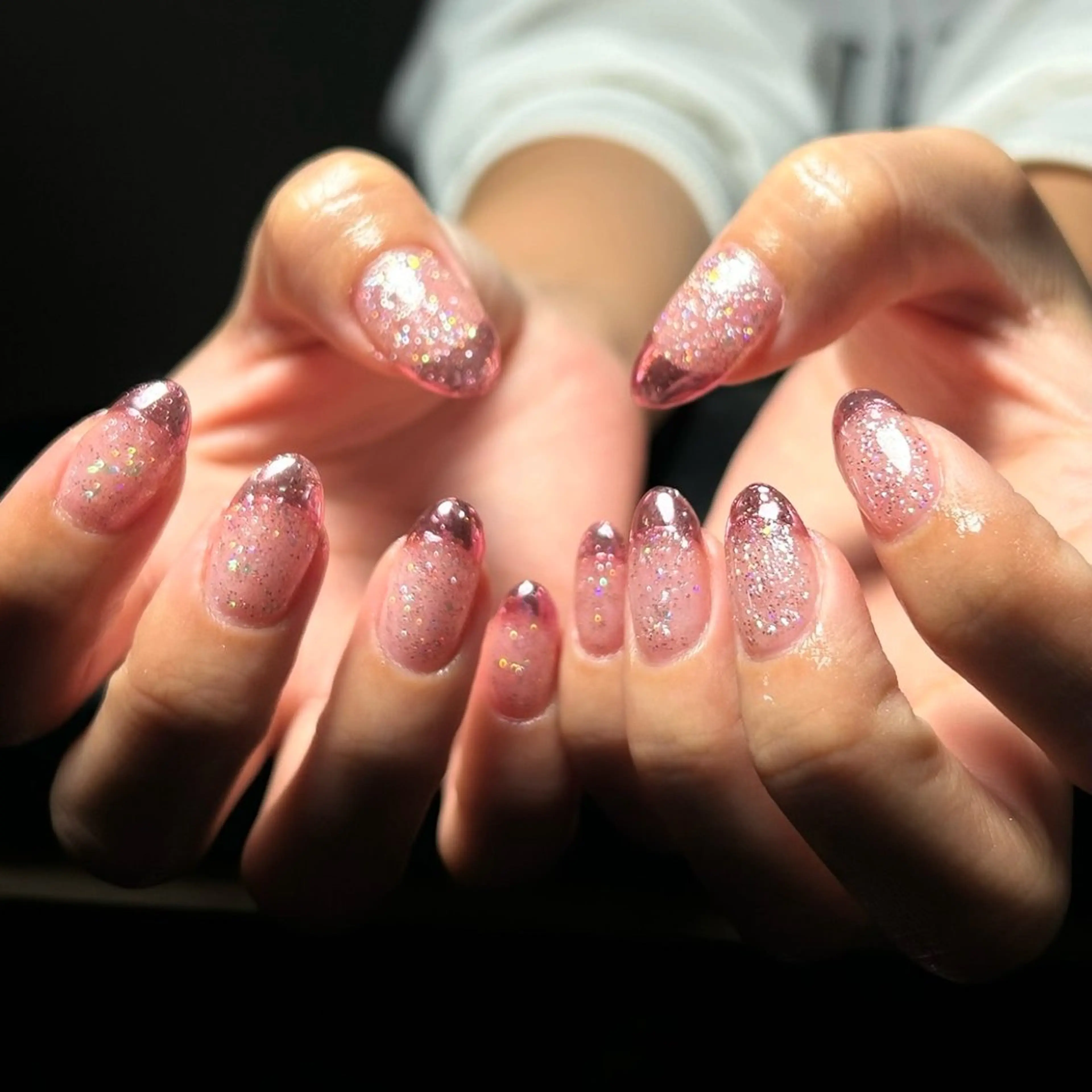 ネイル フレンチネイル ガーリー グラデーション キラキラネイル 韓国ネイル ハンドネイル モンナ CCのネイルデザイン