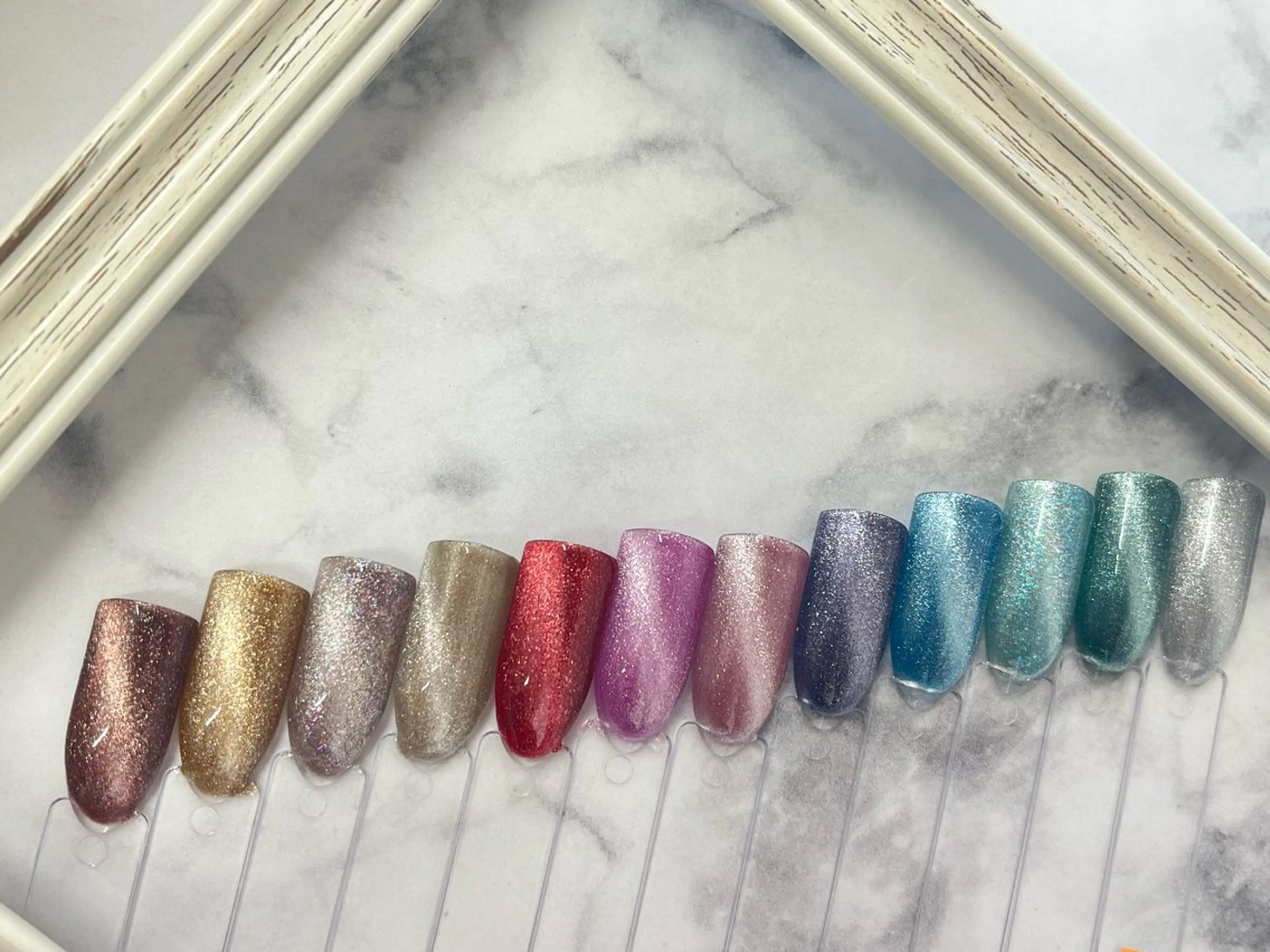 ネイル Regene ARAKIのネイルデザイン