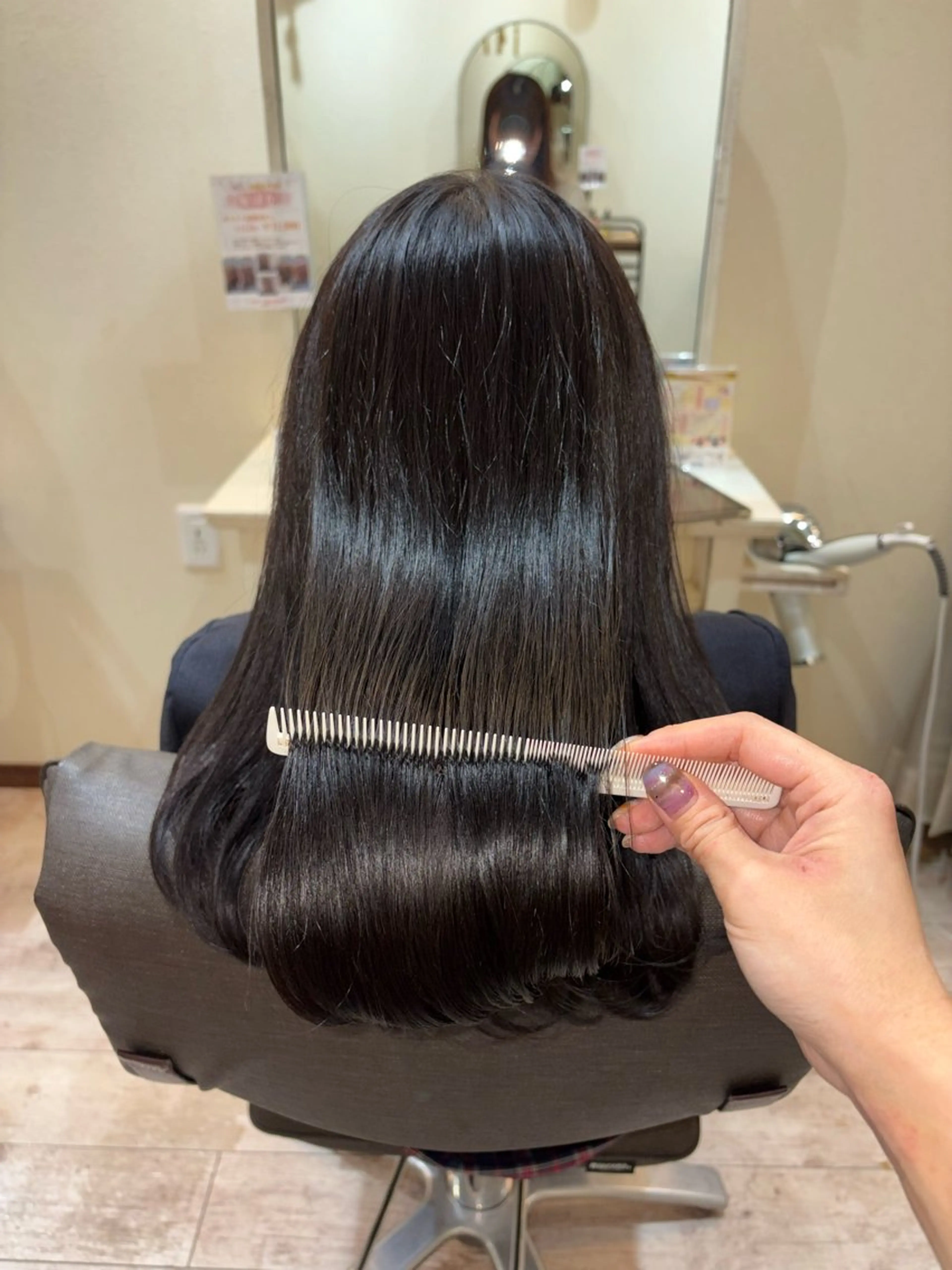 ロング カラー トリートメント 艶カラー／ レイヤー／栄／あやかのヘアスタイル