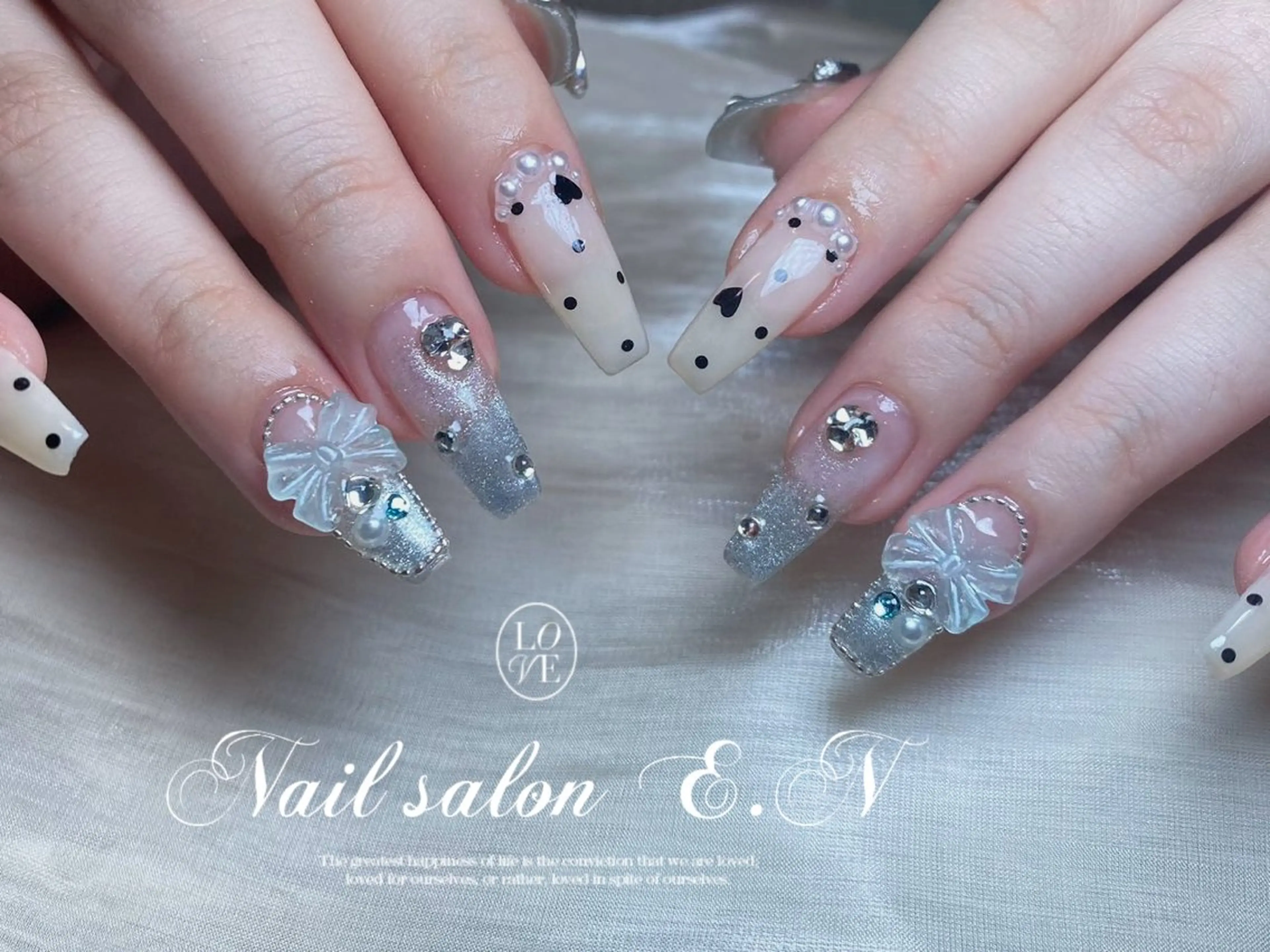 ネイル E.N🦋 長さ出し/持ち込みのネイルデザイン