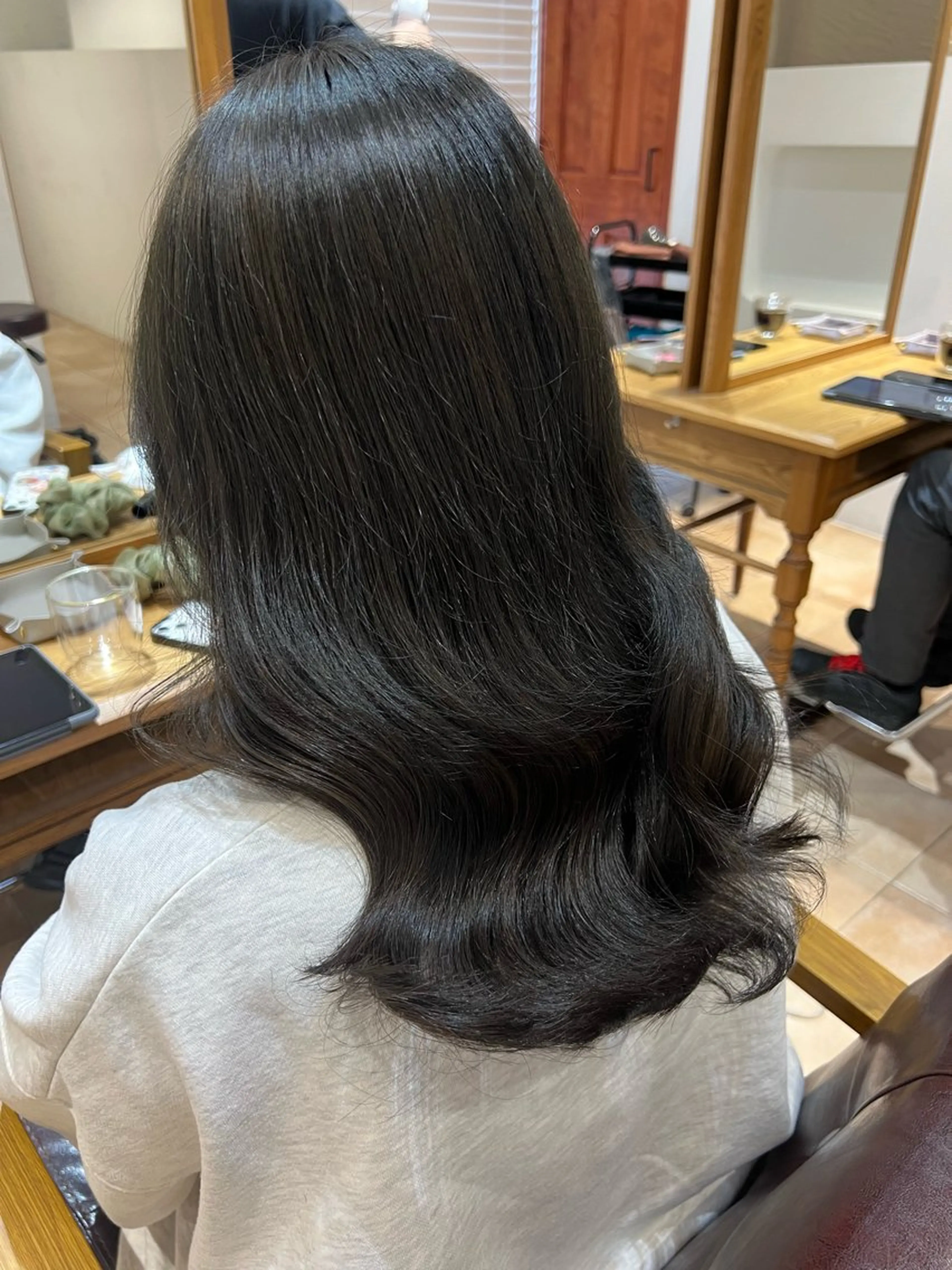 セミロング カラー 🥀韓国ヘア🥀 宮津真菜のヘアスタイル