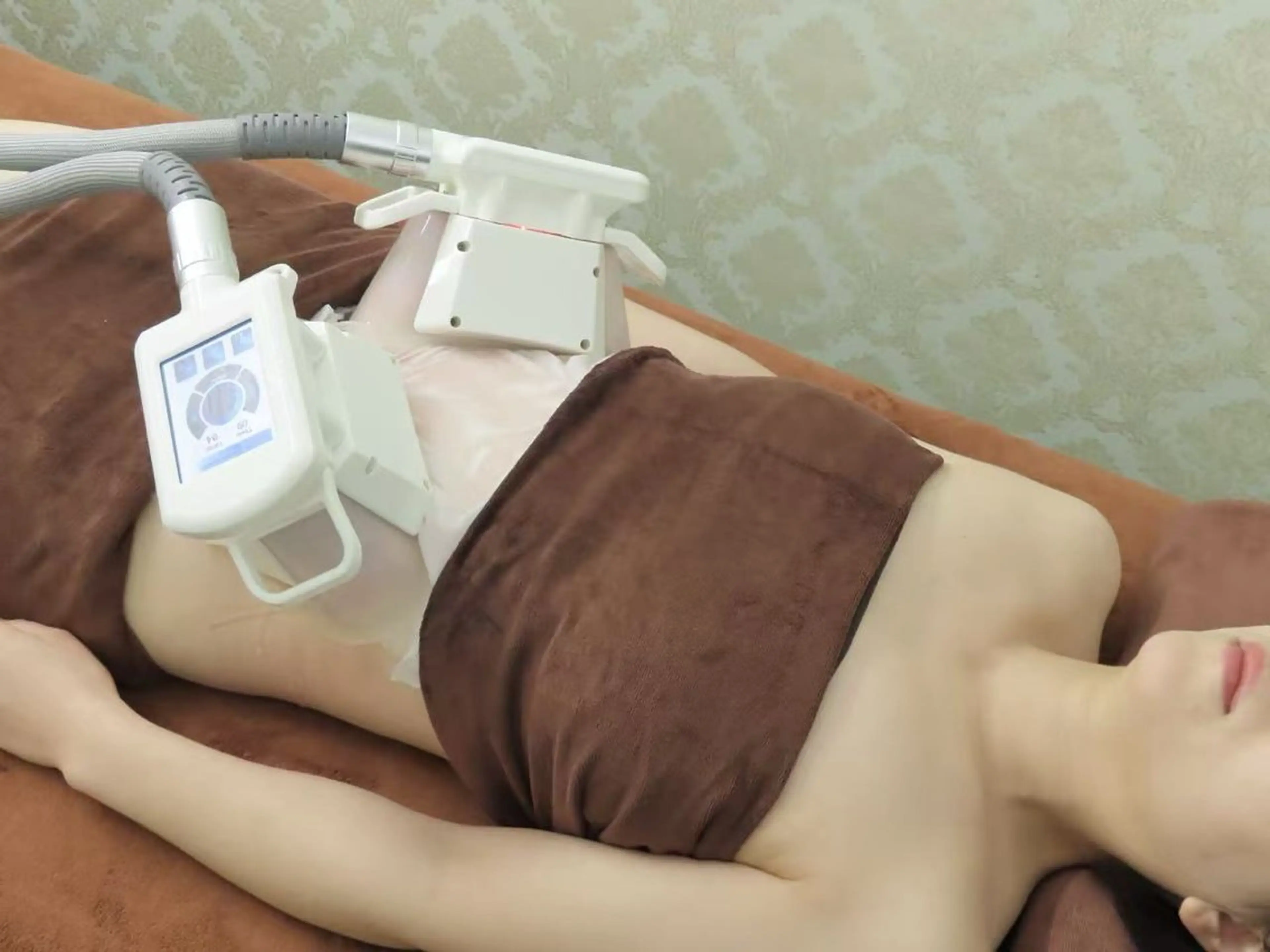 プリバード新宿店所属・脂肪痩身脱毛小顔 ピーリングYukiのエステ・リラクイメージ