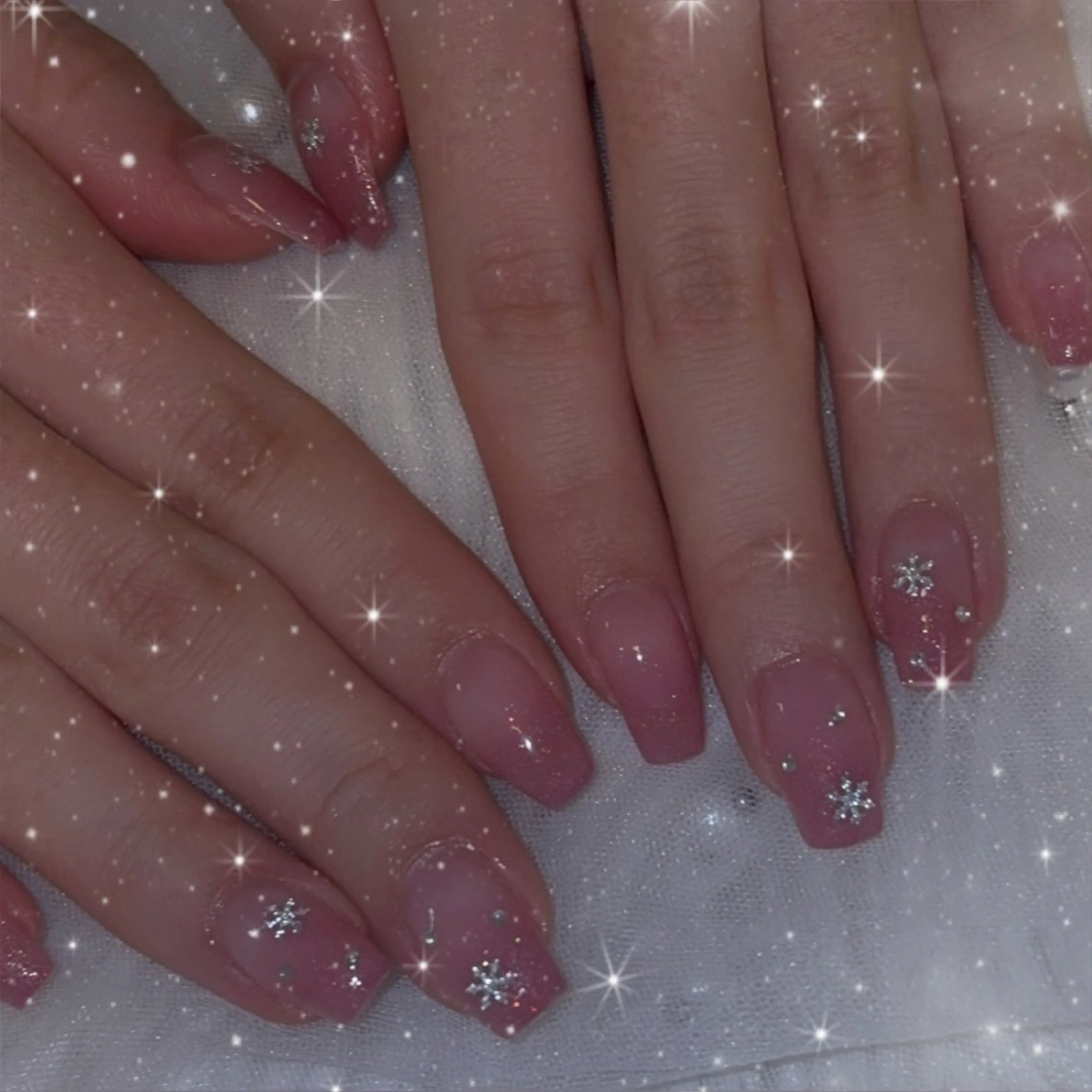 ネイル LUANA所属・LUANA ジュリのネイルデザイン