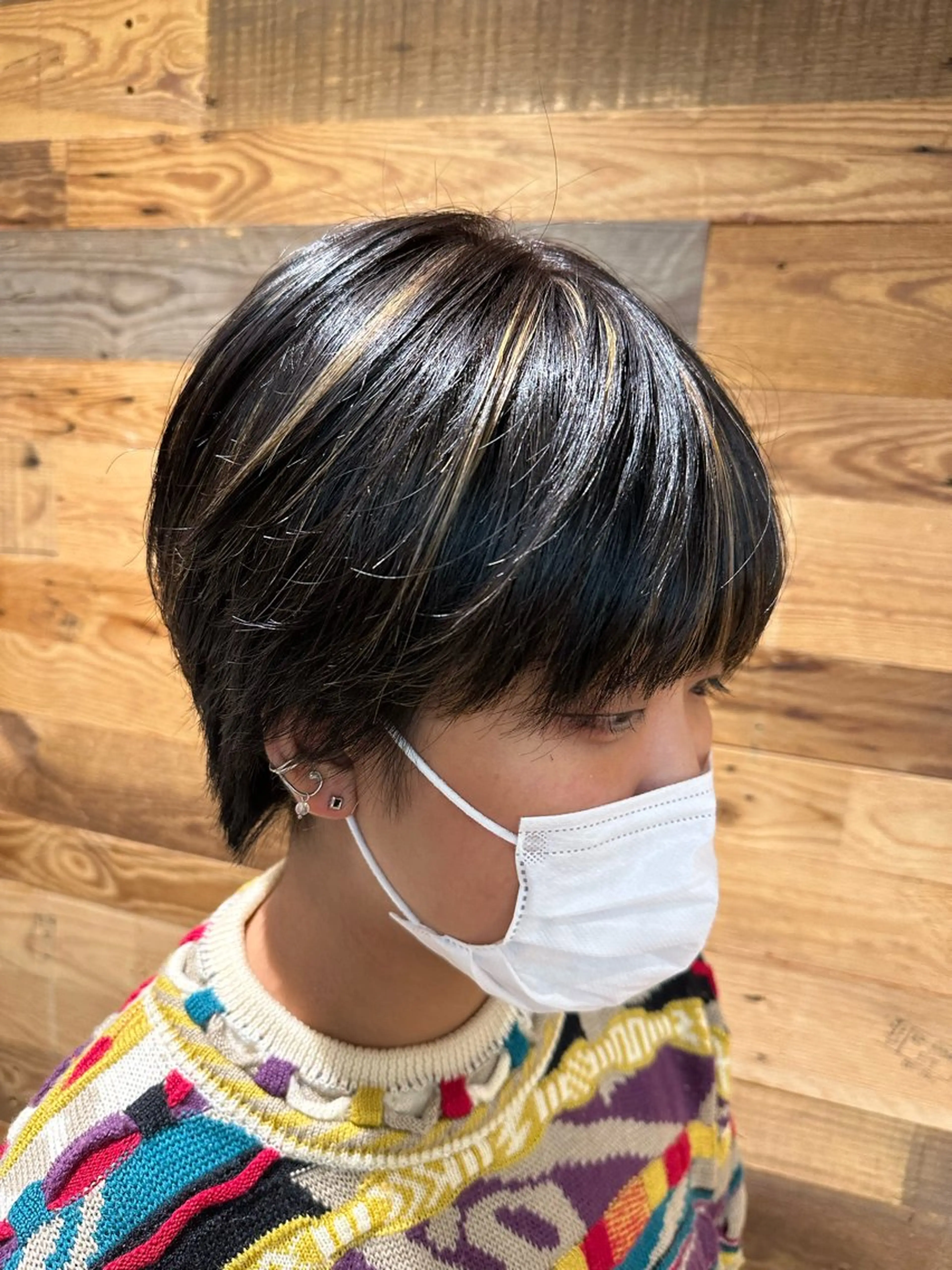 ショート カラー ハイライトカラー ハイライト ヘアカラー トリートメント 安藤 太一のヘアスタイル