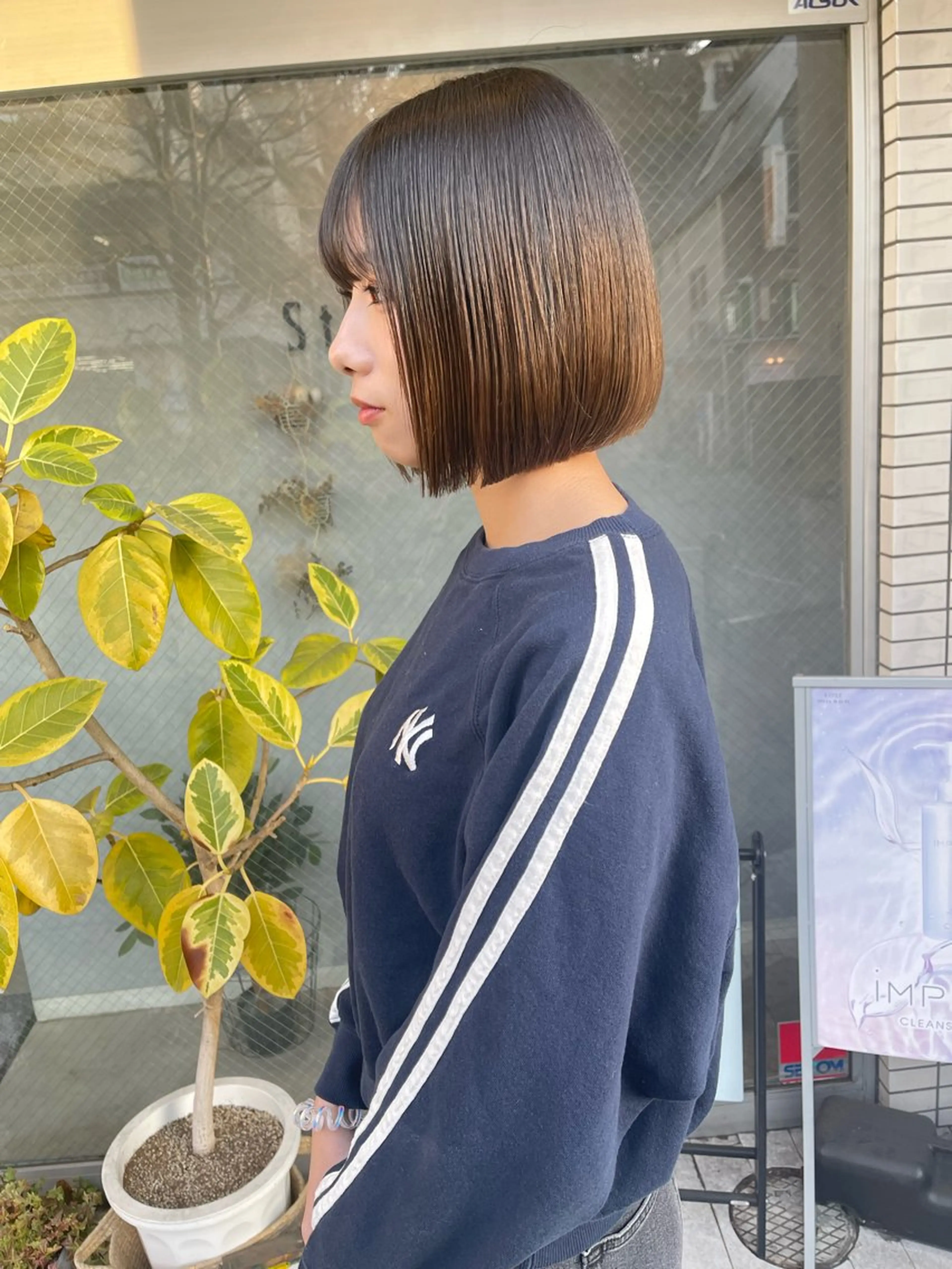 ショート カット StellA所属・アートディレクター ワダヒサノリのヘアスタイル