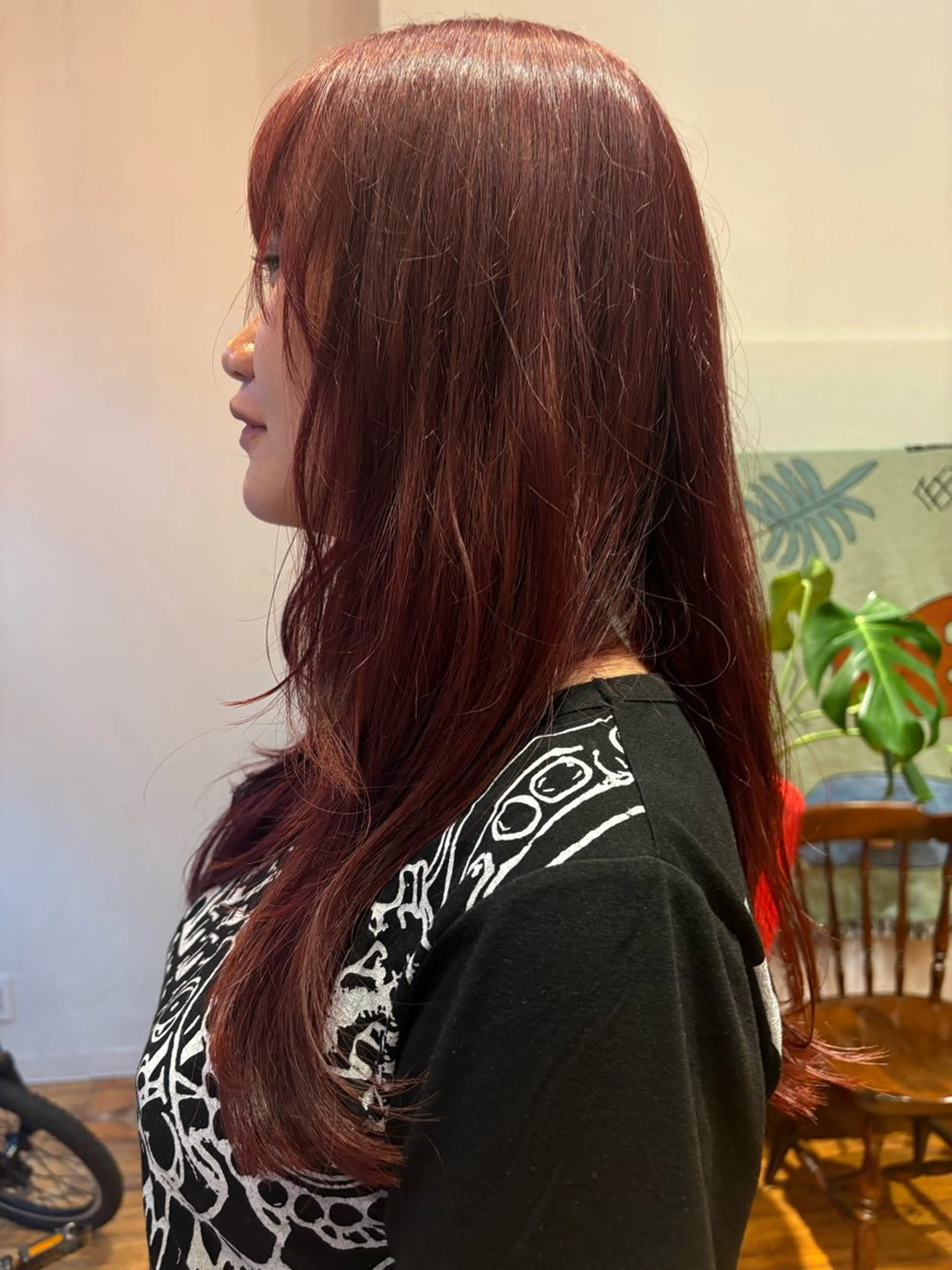 ロング 顔周りカット レイヤーカット カット THEDOTS所属・淀 小南津のヘアスタイル