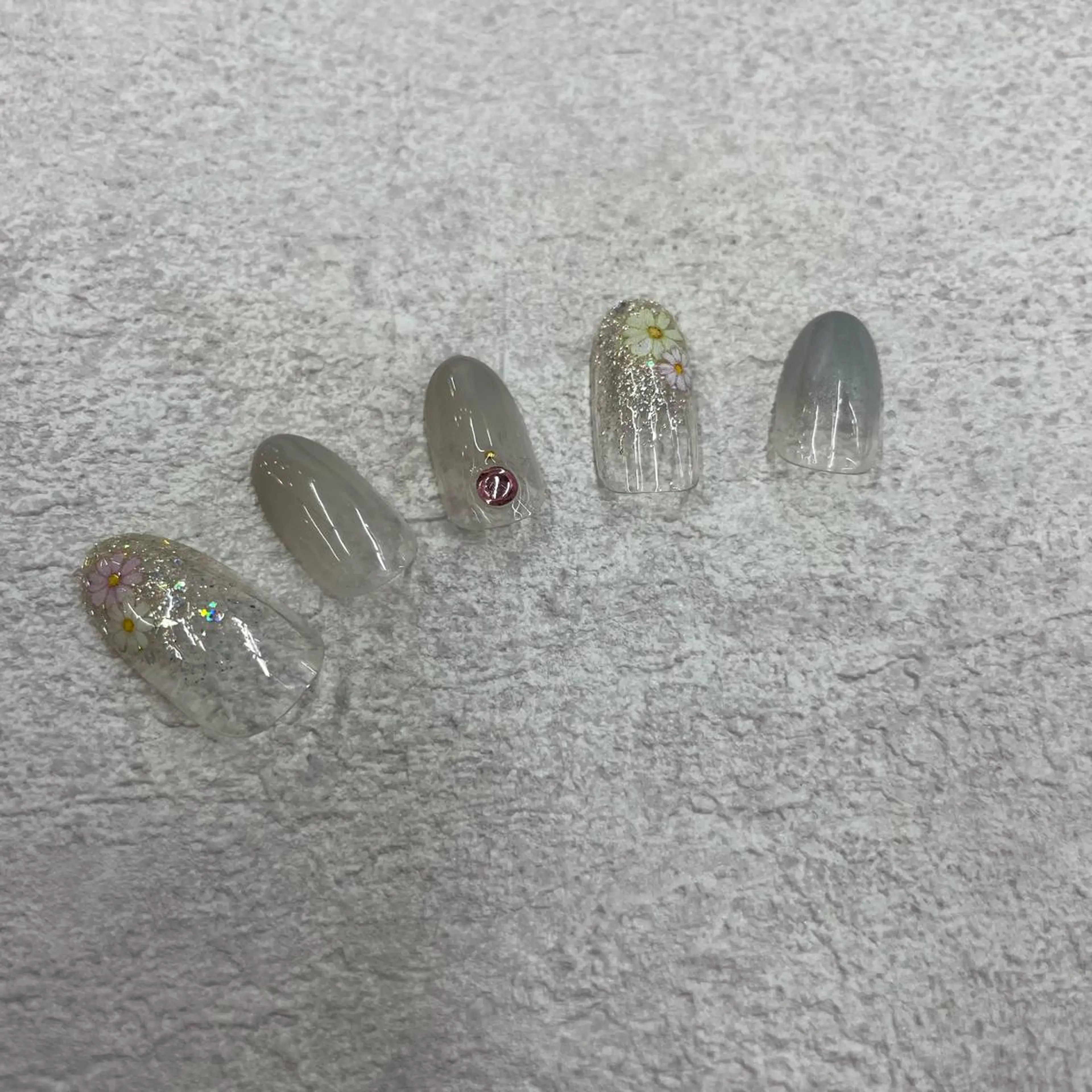 ネイル 東京ネイルアカデミー所属・Hitomi .Oのネイルデザイン