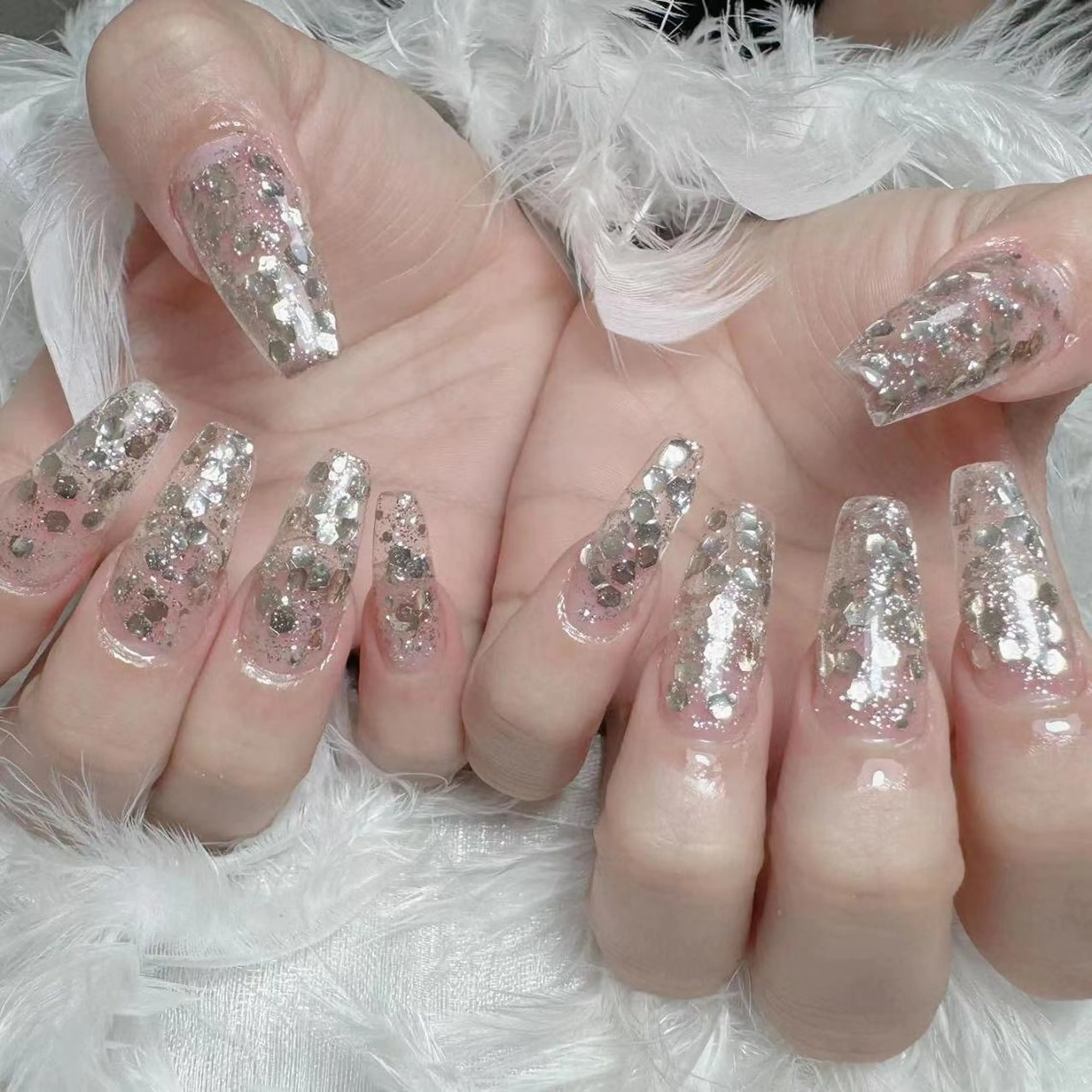 ネイル アートネイル オーロラネイル ガーリー キラキラネイル 韓国ネイル ハンドネイル DIANMOND NAIL🌸のネイルデザイン