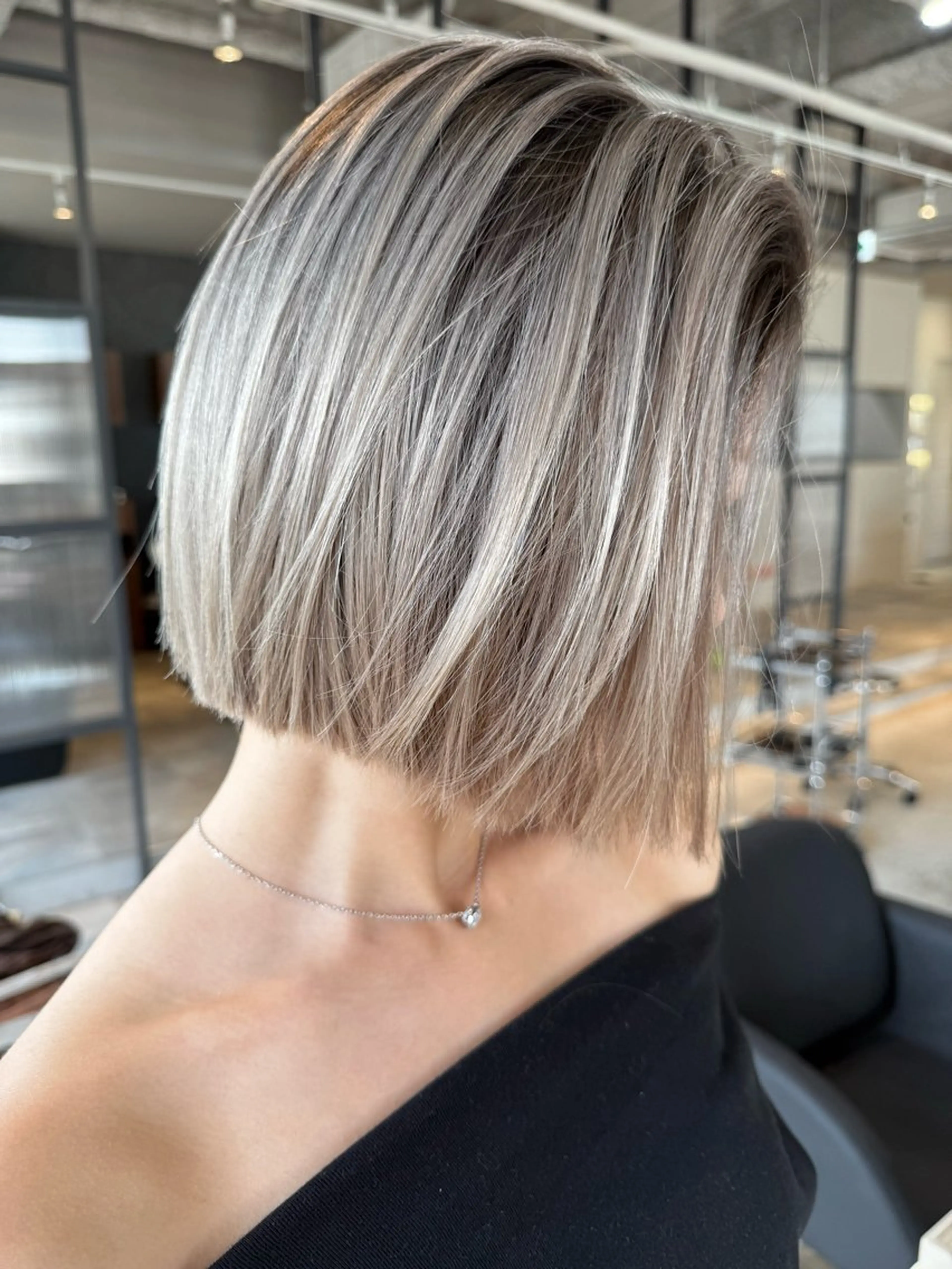 ショート ヘアカラー トリートメント 井上 一平のヘアスタイル