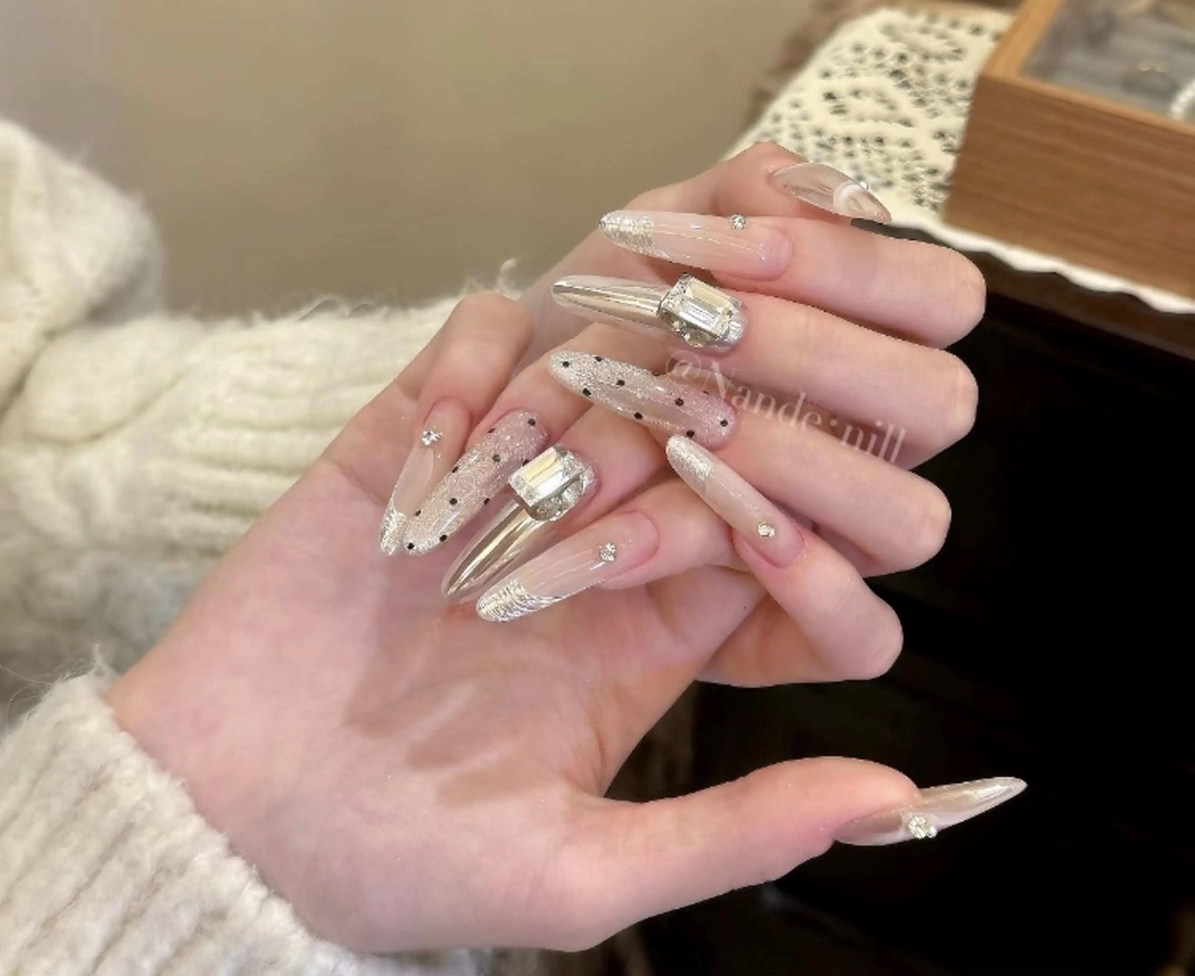 ネイル ハンドネイル THE ONE 山本のネイルデザイン