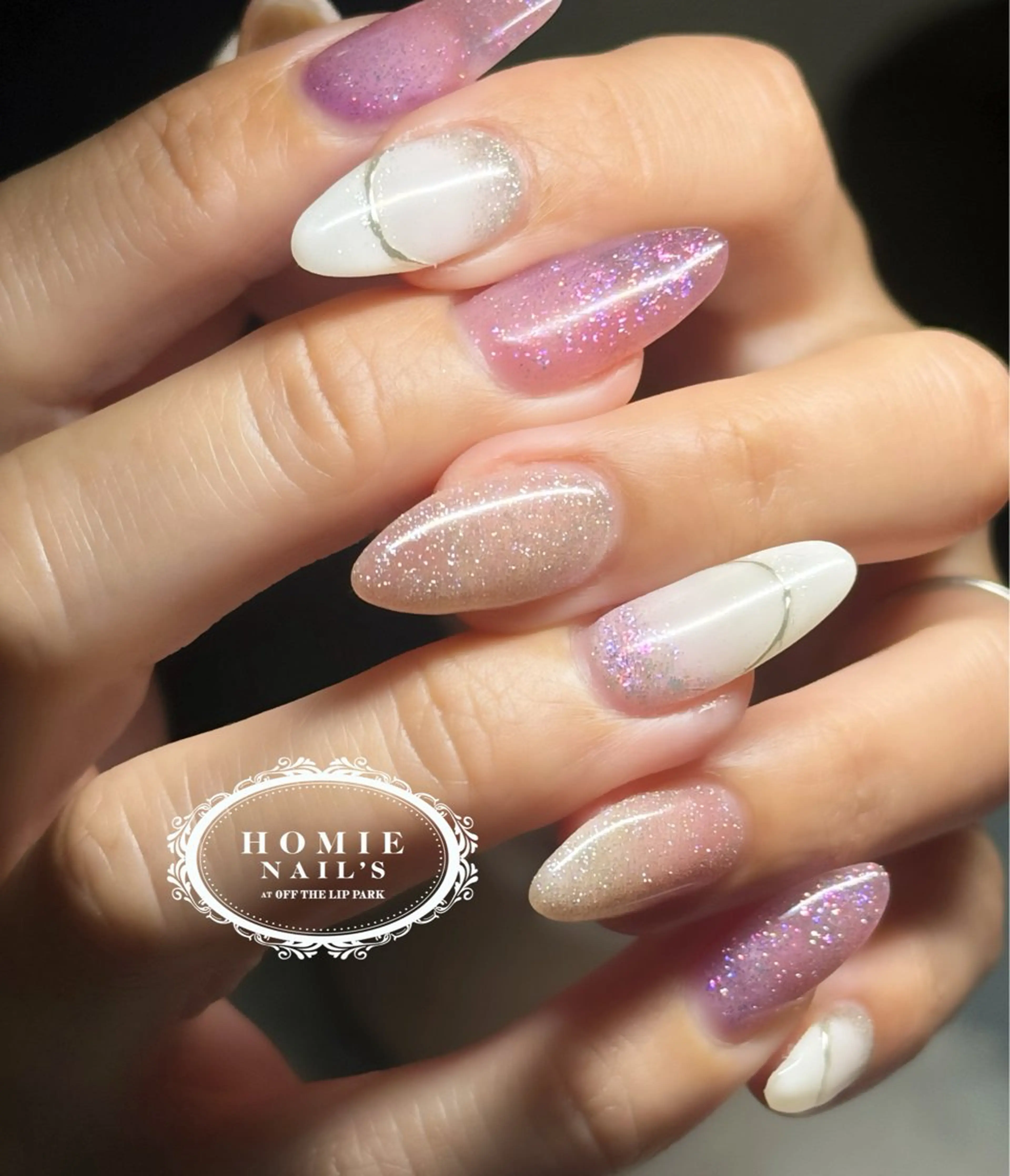 ネイル キラキラネイル オフザリップパーク Asamiのネイルデザイン