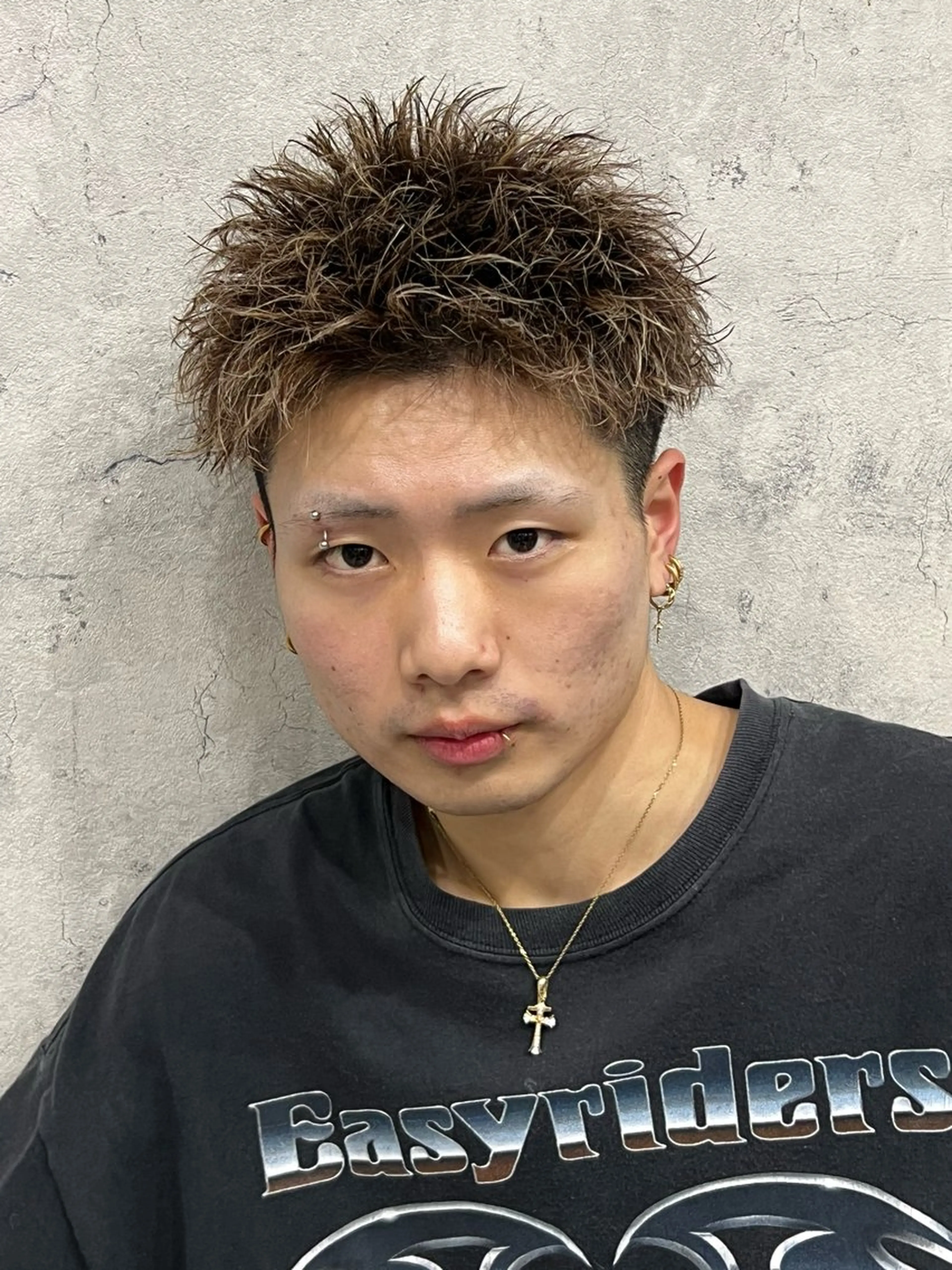 ショート カラー パーマ ハイライトカラー ハイライト カット ヘアカラー パーマ 🔥メンズ特化美容師 💥小倉大和💥のヘアスタイル