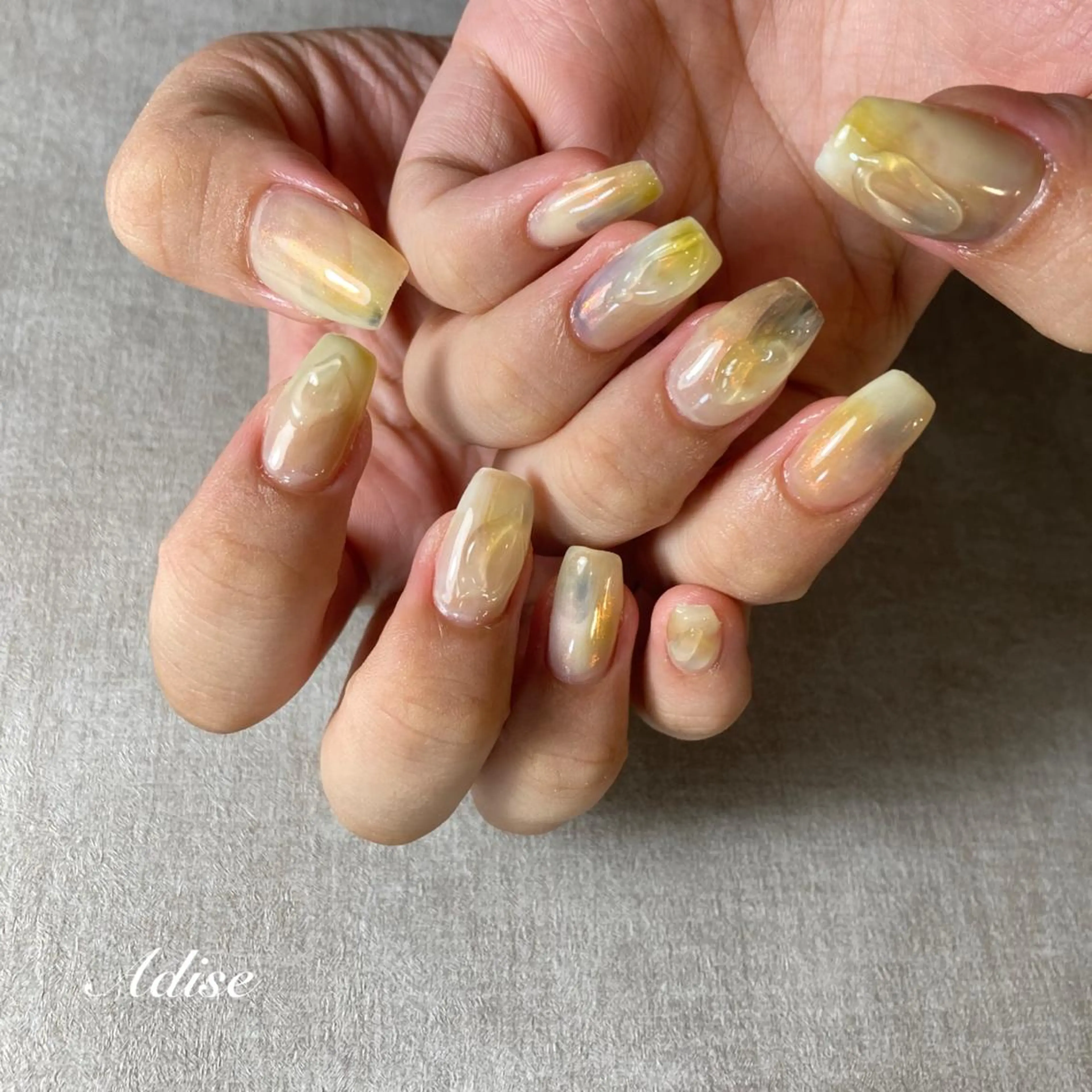 ネイル フレンチネイル グラデーション ニュアンスネイル オフィスネイル 第一印象専門サロン ADISEのエステ・リラクイメージ