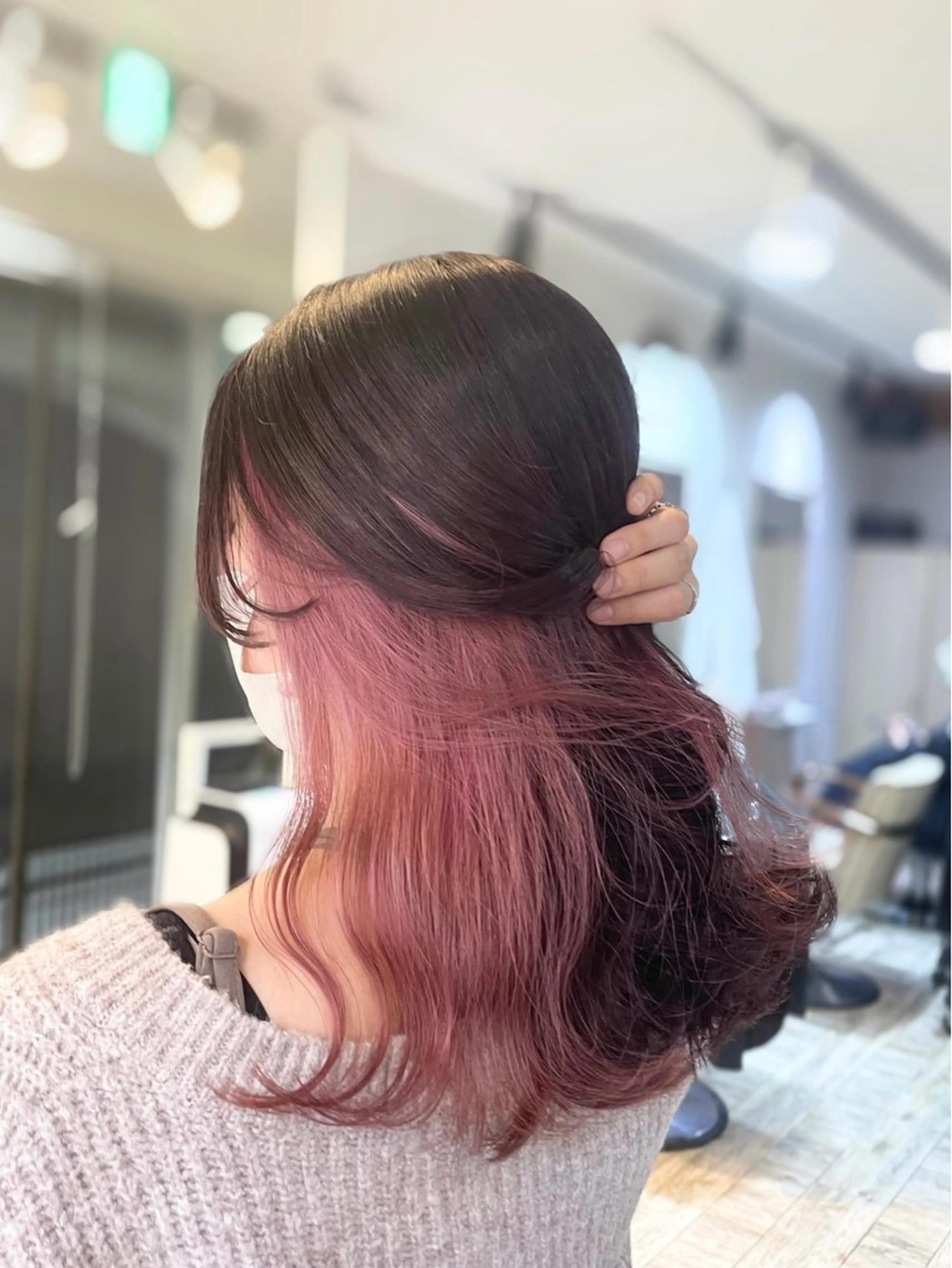 ロング カラー ブリーチ ピンクカラー トリートメント motel所属・雰囲気引き出す ✨大人レディのヘアスタイル