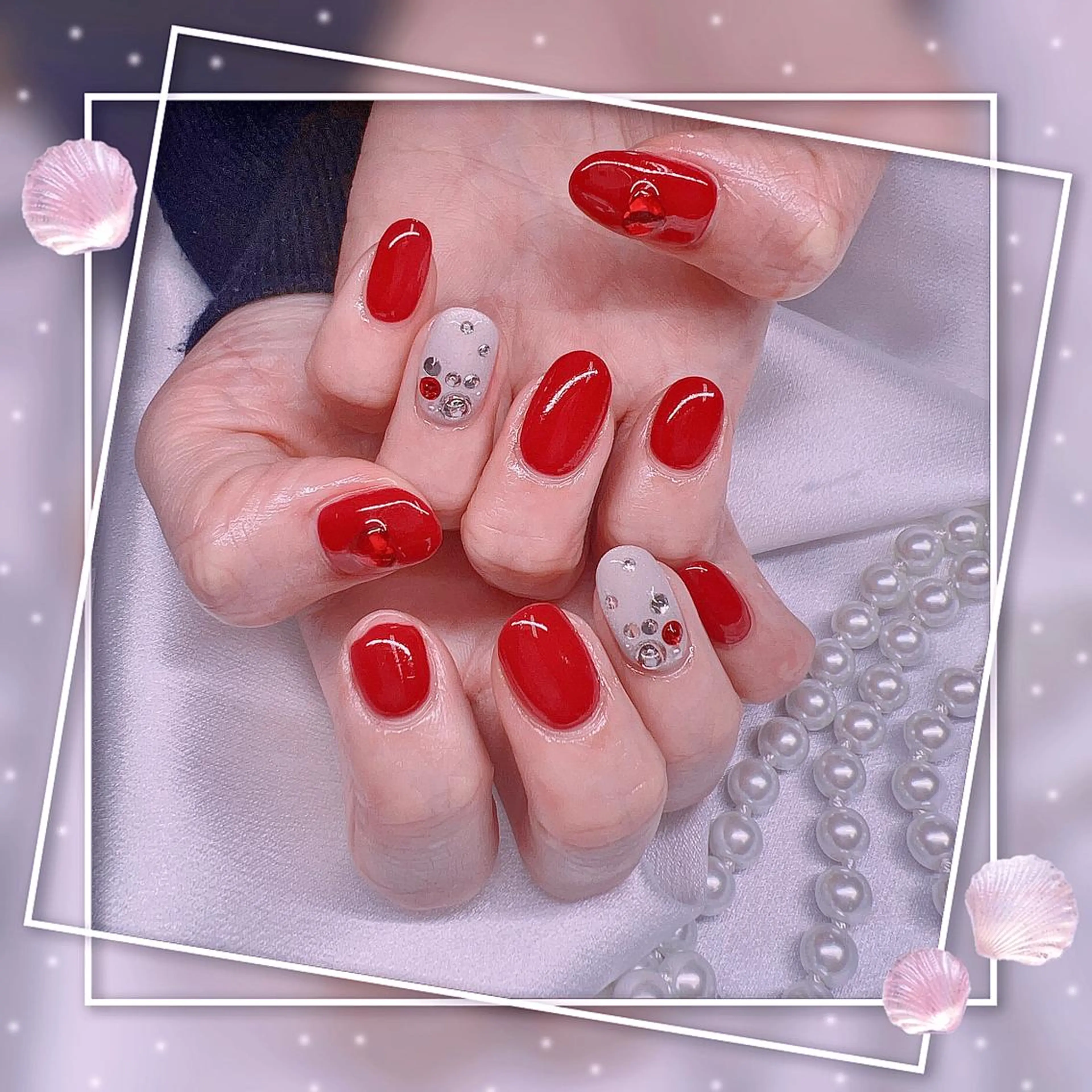 ネイル フレンチネイル キラキラネイル 韓国ネイル マグネットネイル マグネットフレンチ Chill Nailsalonのネイルデザイン