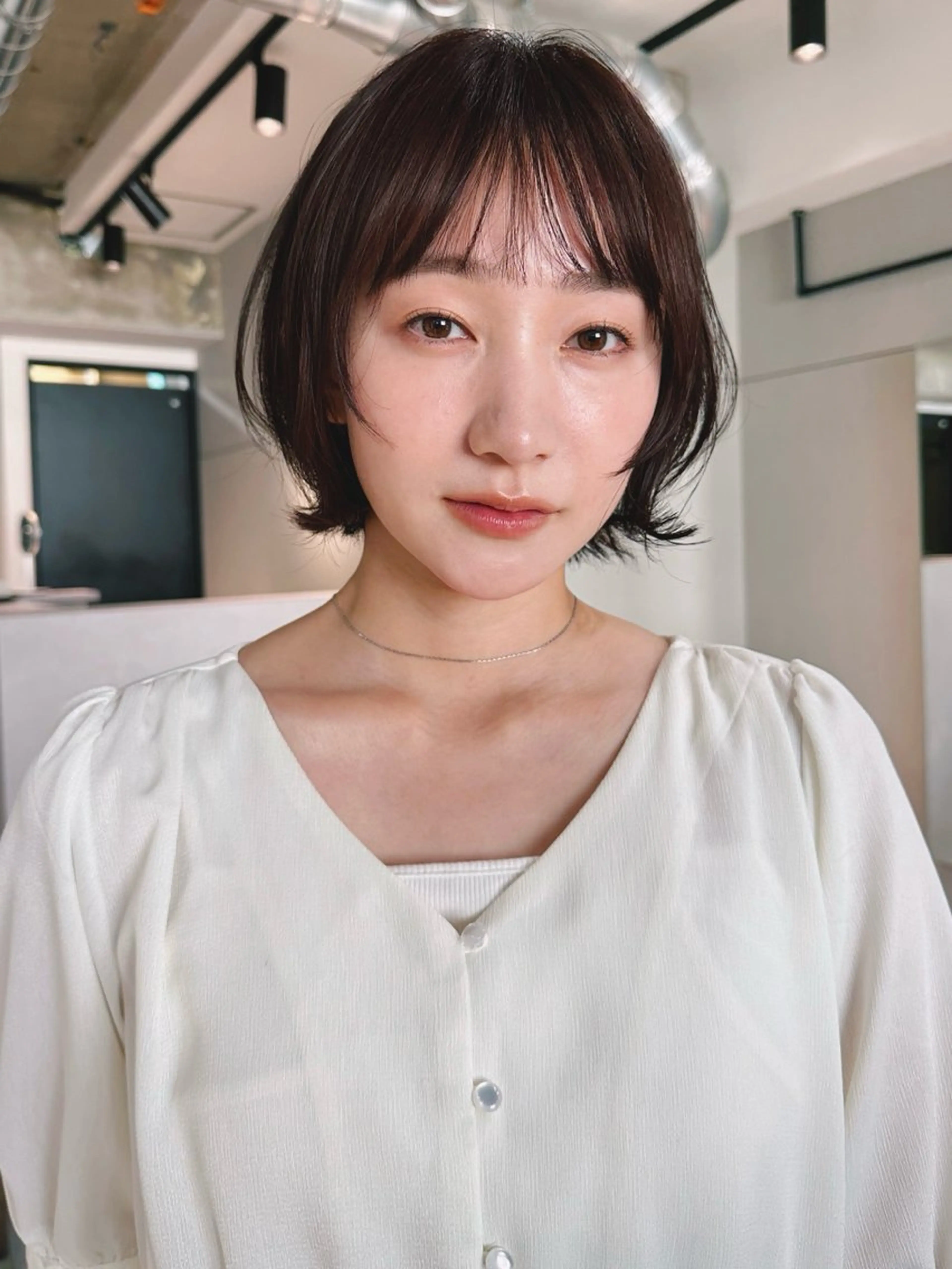 ショート カラー パーマ 🫧小顔×似合わせ× 透明感カラー🫧のヘアスタイル