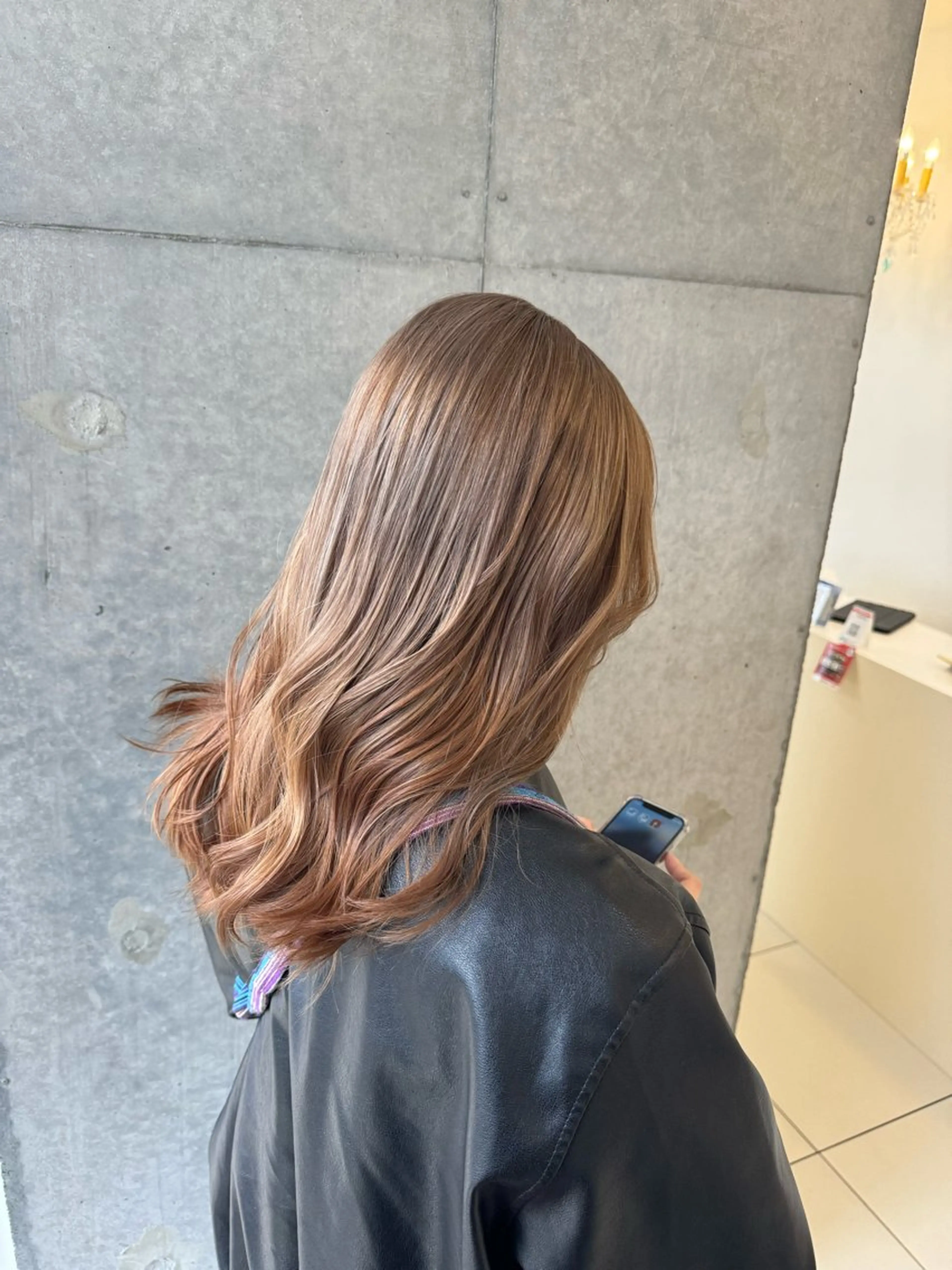 セミロング カラー ベージュカラー ブリーチ Soul eater所属・Soul eater KANATAのヘアスタイル