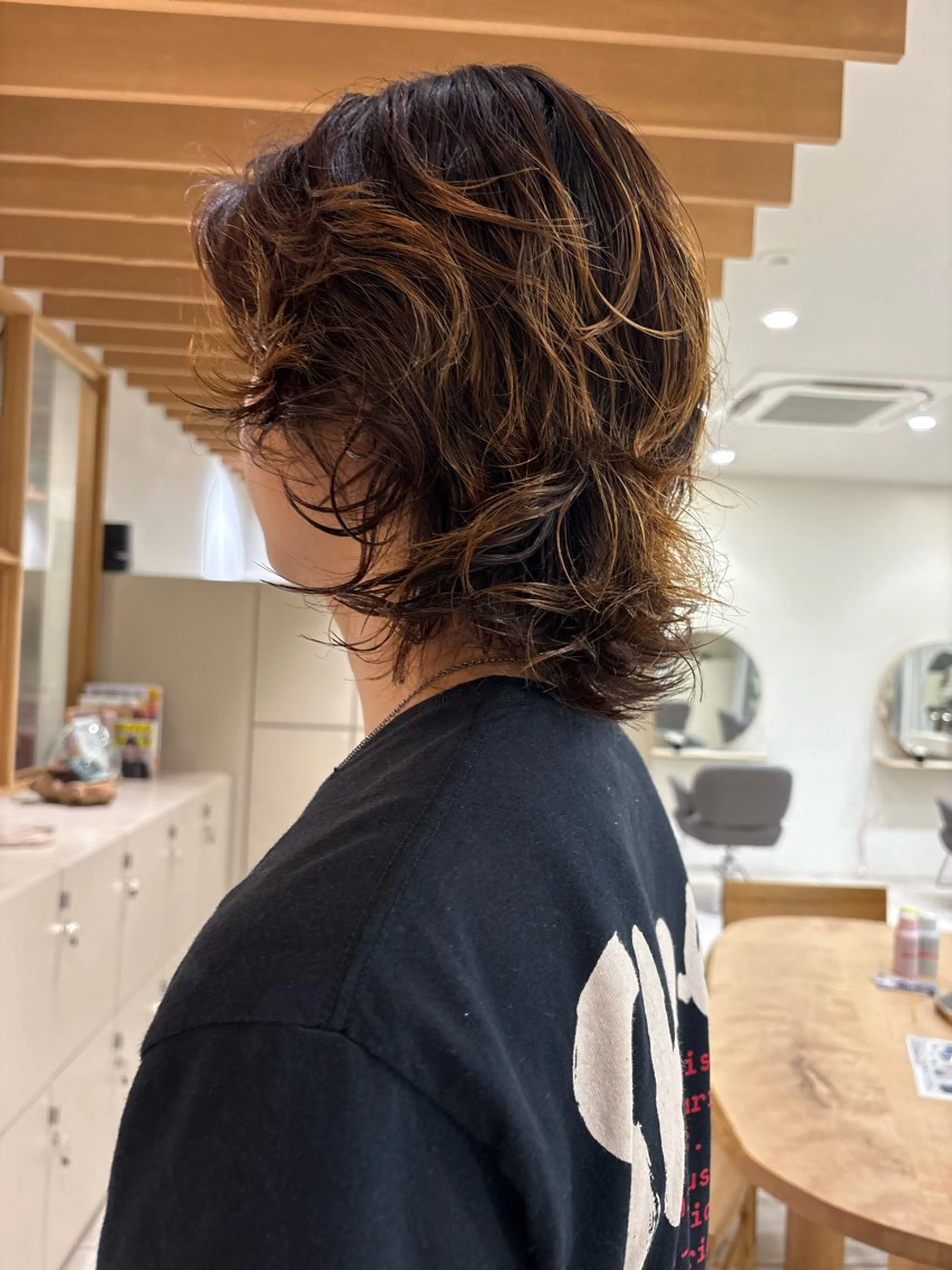 カラー パーマ メンズ フェザーパーマ メンズパーマ 透明感カラー 外国人風カラー アイブロウリフト/ 髪質改善カラー/みわの眉毛・アイブロウイメージ