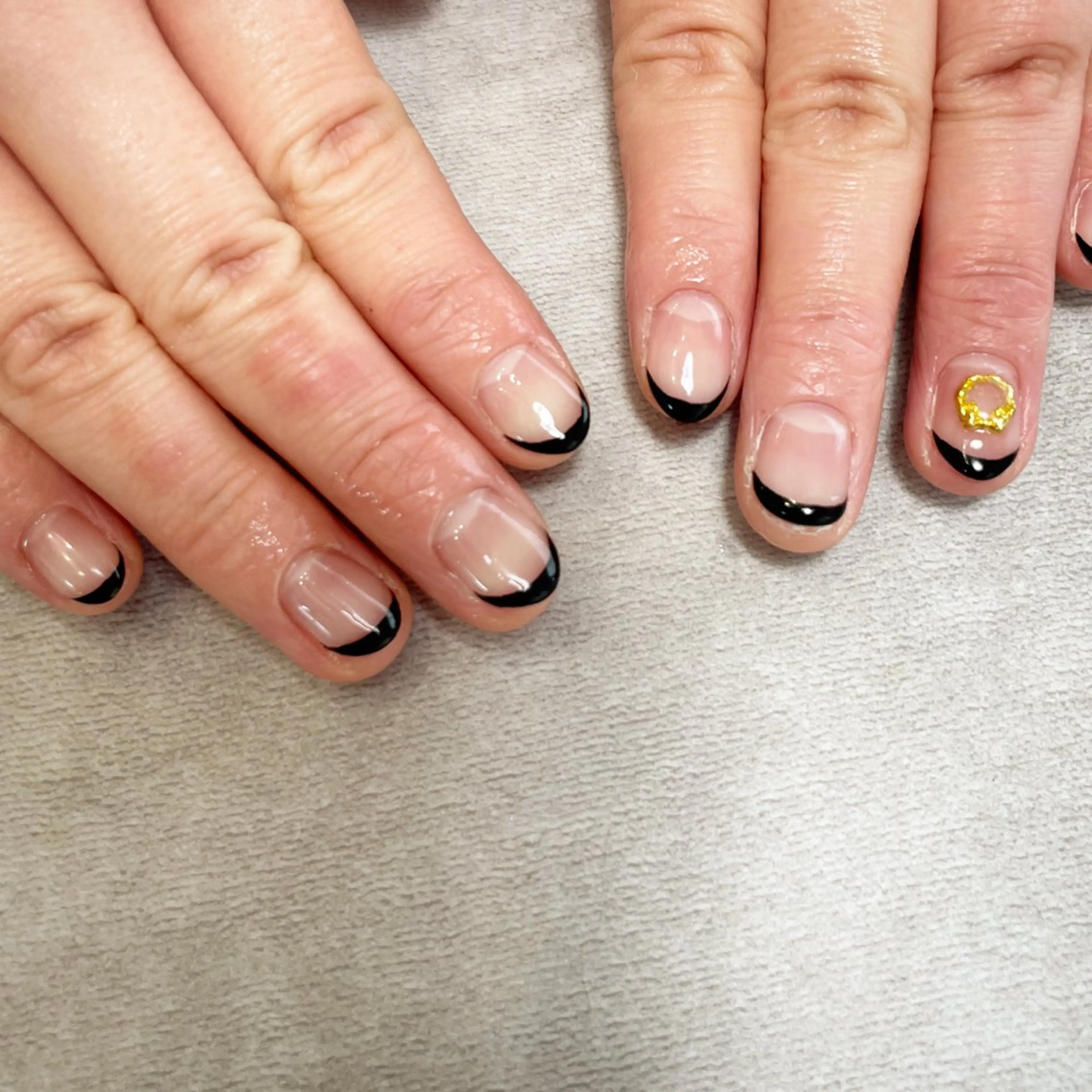 ネイル フレンチネイル 冬ネイル クリスマス K Harukaのネイルデザイン