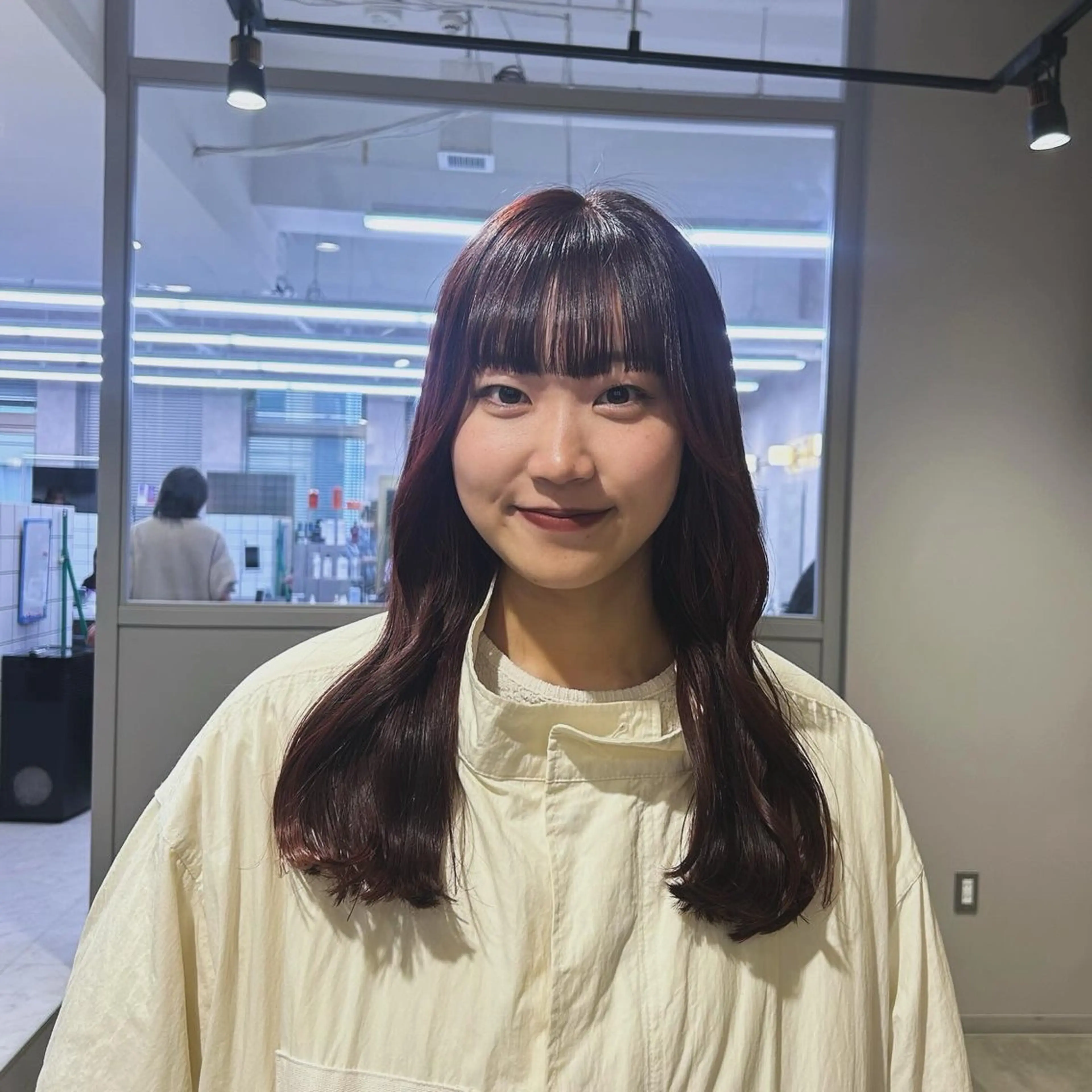 カラー 透明感ベージュ🤎 ナチュラルレイヤーのヘアスタイル