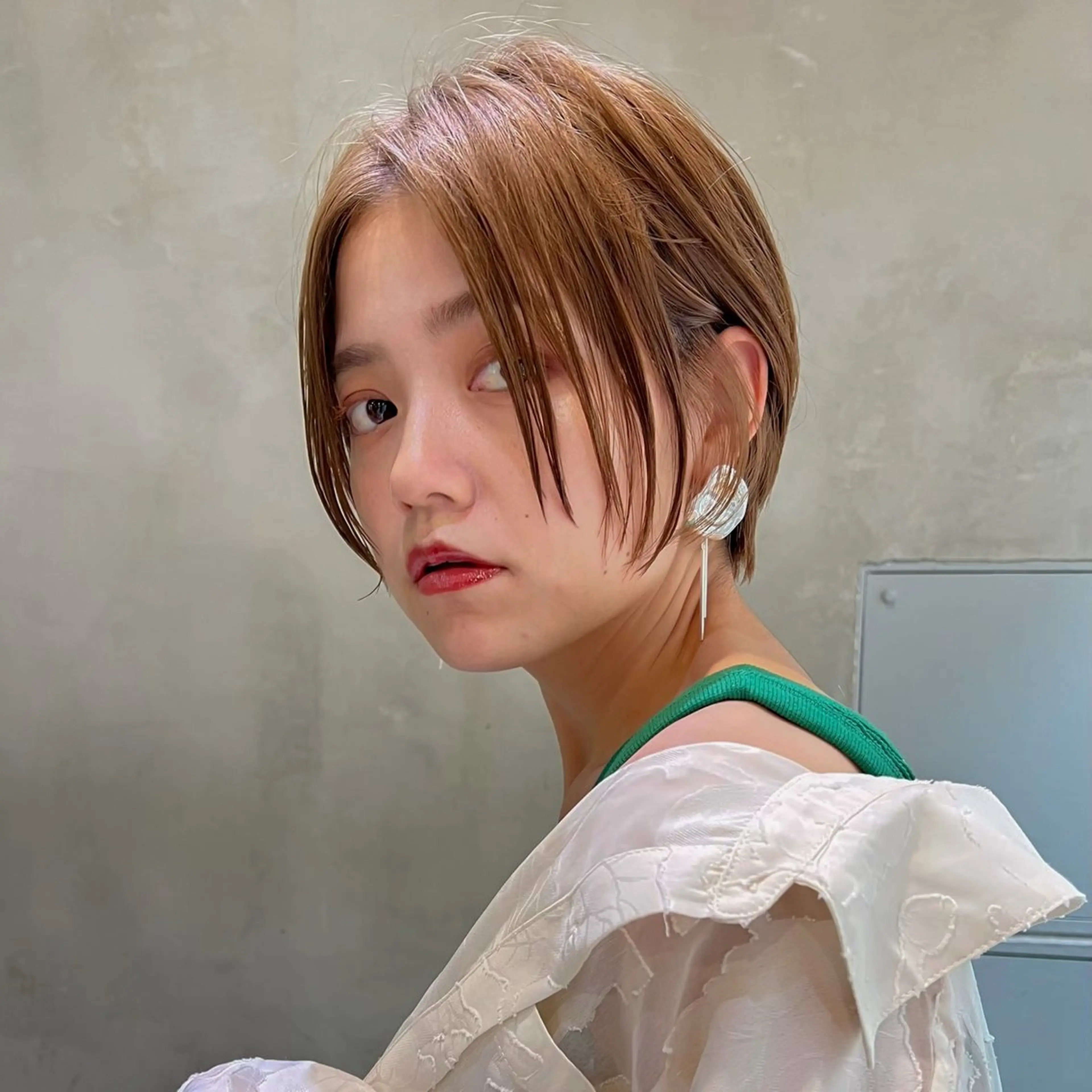 ショート カラー ベージュカラー ブラウンカラー ⚜️ブリーチ× 透明感✨Hayatoのヘアスタイル