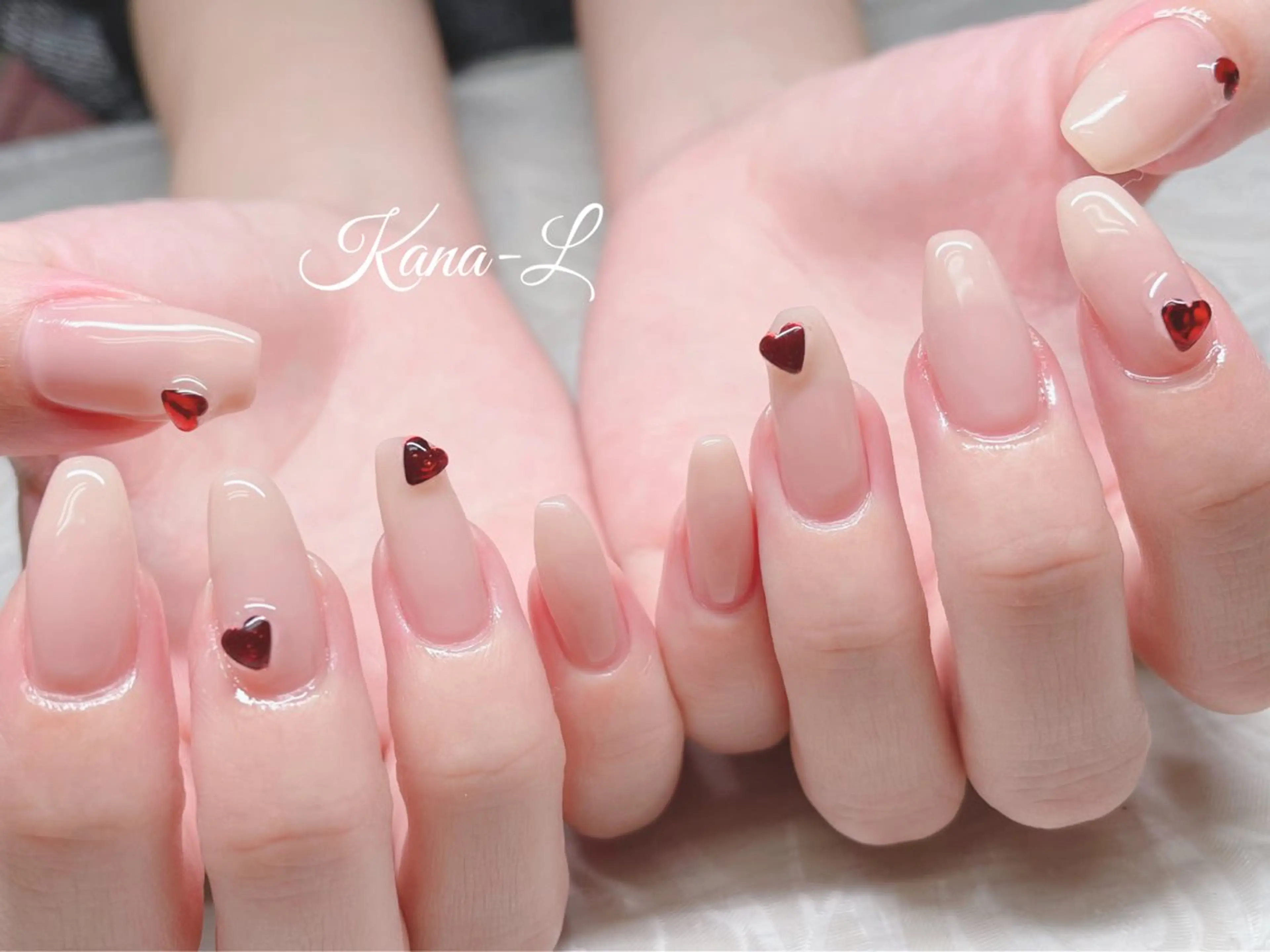 ネイル ジェルネイル ハート パラジェル バレンタイン 芦辺 香奈のネイルデザイン